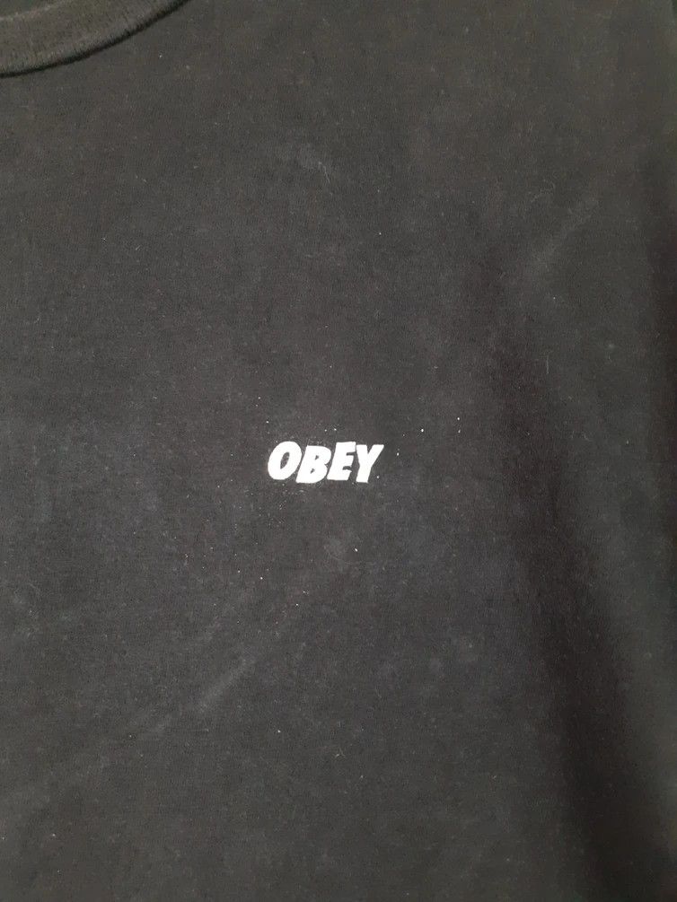 Japanese Brand × Obey Obey smoking art black Tshirt #pakaidumoh Size US M / EU 48-50 / 2 - 8 Thumbnail