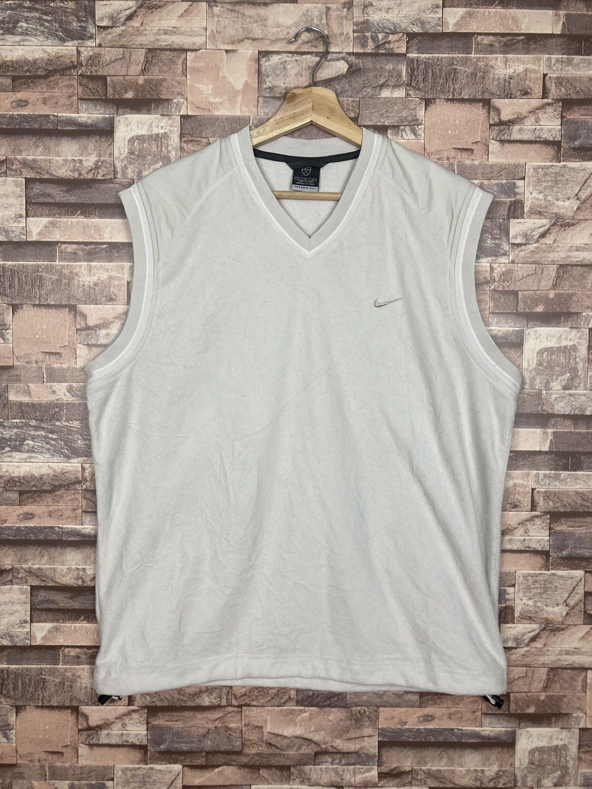 Nike NIKE GOLF Embroidered Logo Sleveeless #28-4 Size US L / EU 52-54 / 3 - 1 Thumbnail