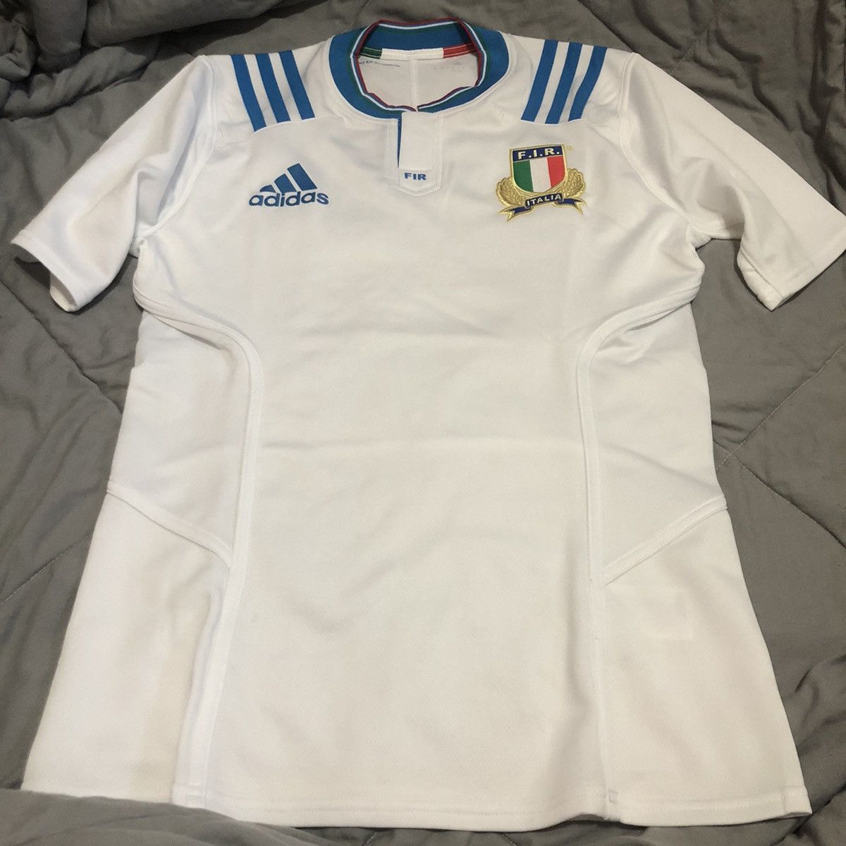 Italy 15/16 away player issue rugby shirt