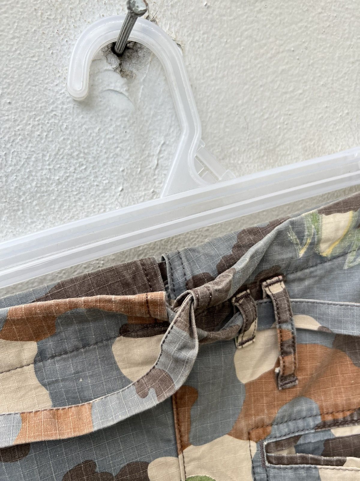 Issey Miyake Vintage TC Floral Fauna Camo Drawstring Waist Short Pant Size US 31 - 21 Thumbnail