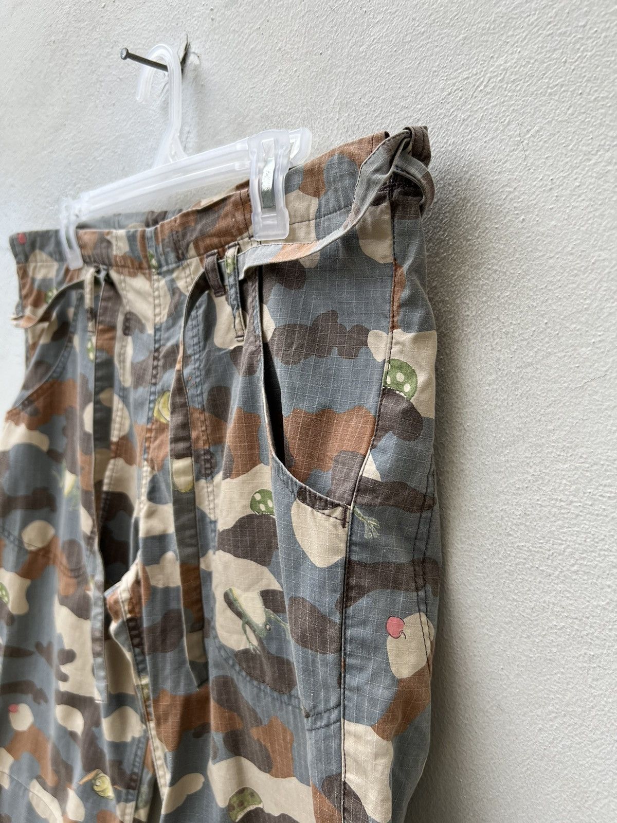 Issey Miyake Vintage TC Floral Fauna Camo Drawstring Waist Short Pant Size US 31 - 12 Thumbnail