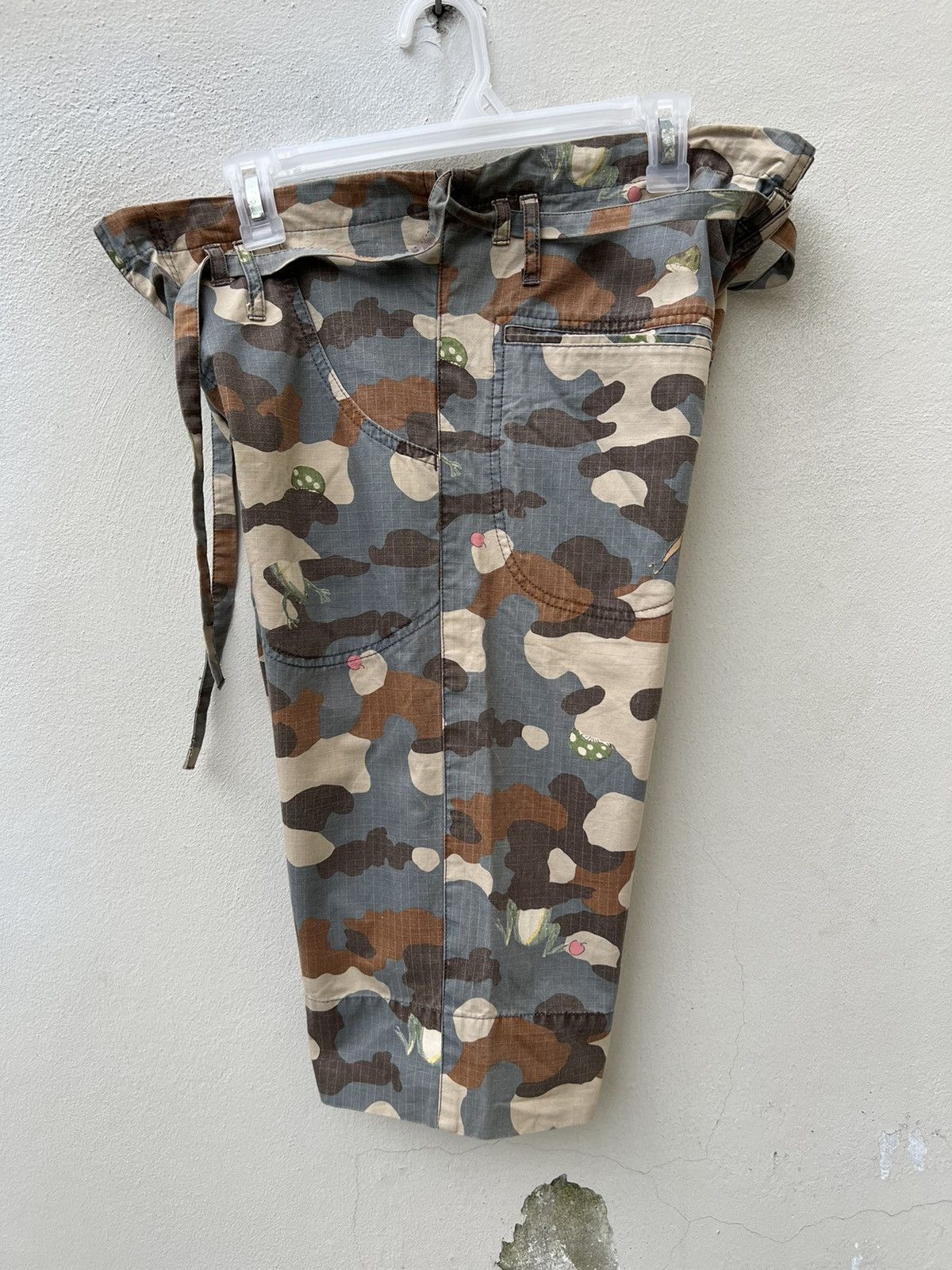 Issey Miyake Vintage TC Floral Fauna Camo Drawstring Waist Short Pant Size US 31 - 20 Thumbnail