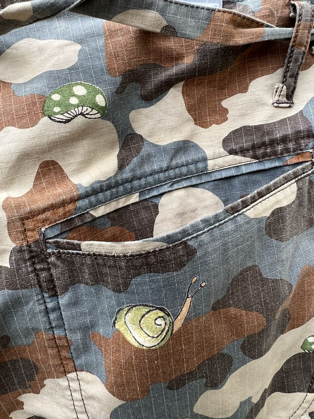 Issey Miyake Vintage TC Floral Fauna Camo Drawstring Waist Short Pant Size US 31 - 19 Thumbnail