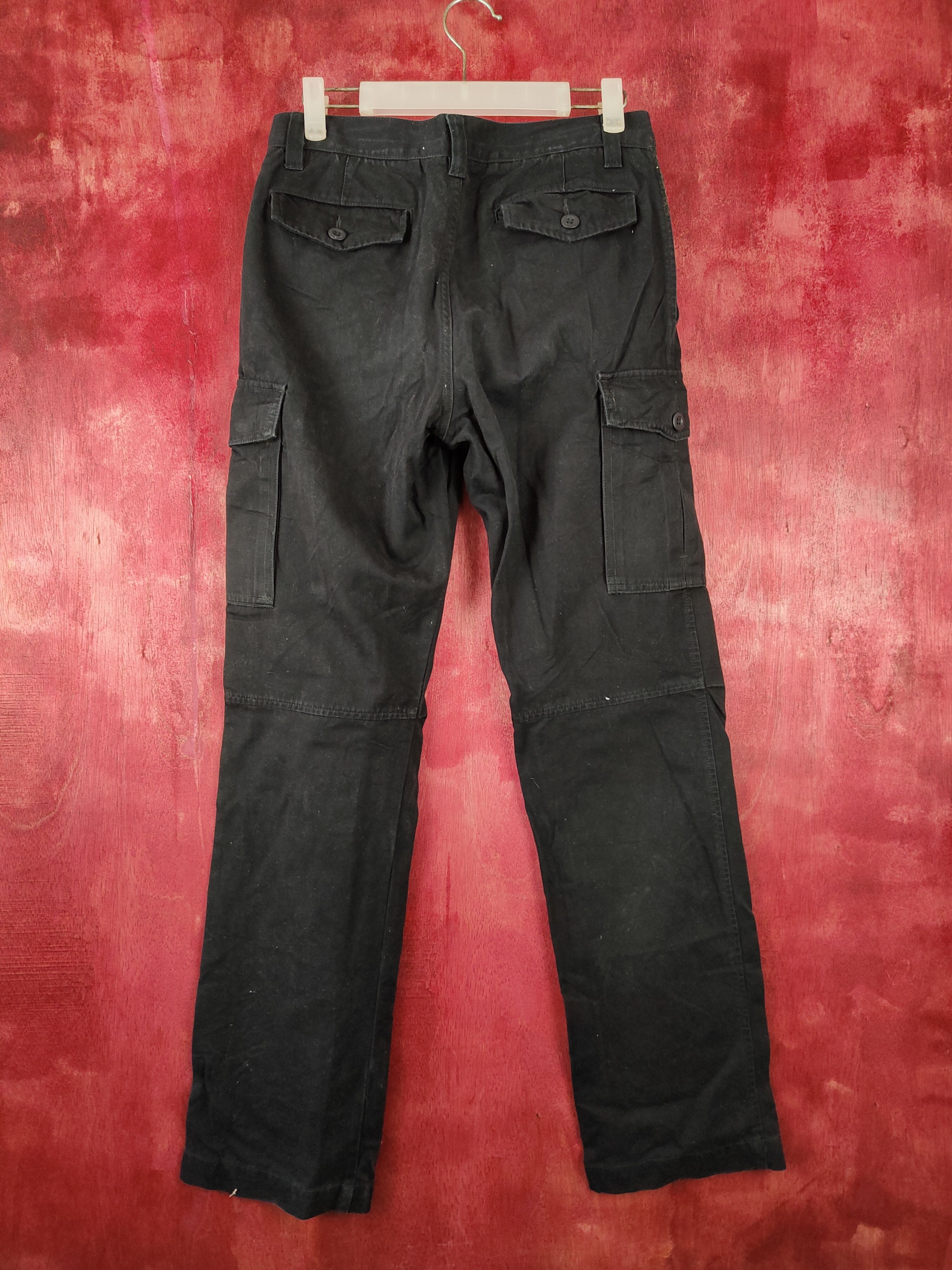 Japanese Brand × Vintage Uniqlo Black Multi Pocket Tactical Cargo Pants #S436 Size US 28 / EU 44 - 7 Thumbnail