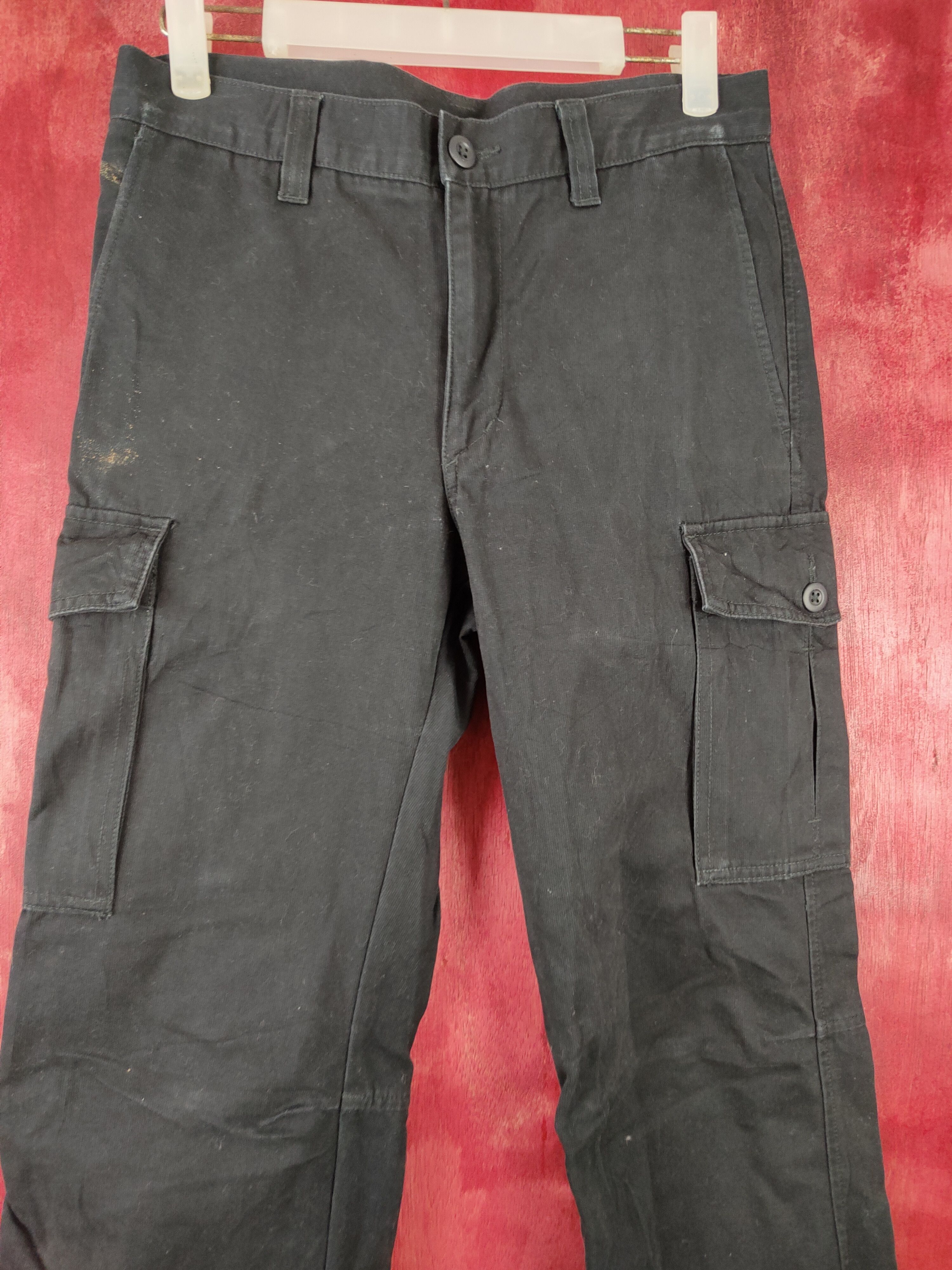 Japanese Brand × Vintage Uniqlo Black Multi Pocket Tactical Cargo Pants #S436 Size US 28 / EU 44 - 2 Thumbnail