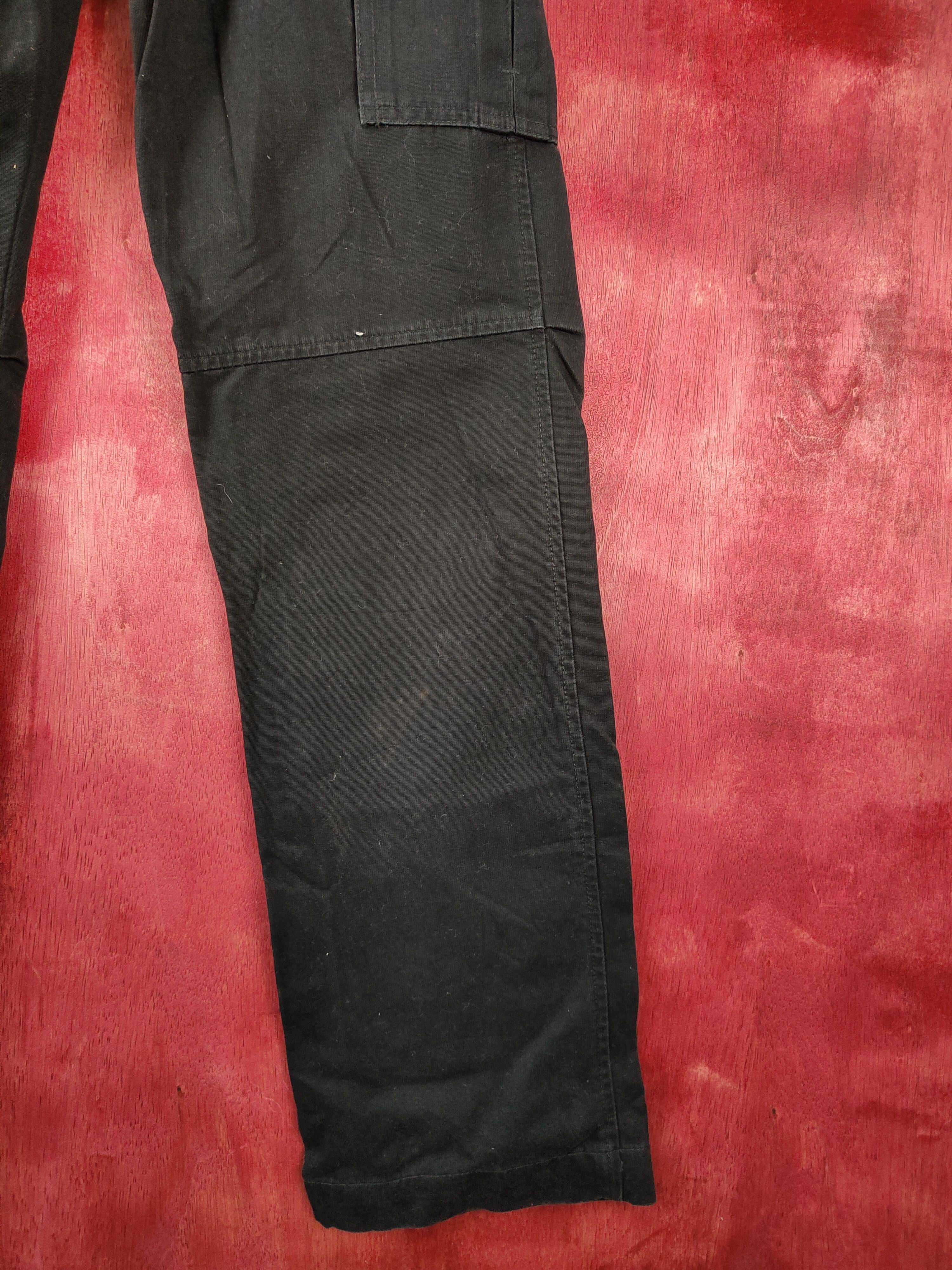 Japanese Brand × Vintage Uniqlo Black Multi Pocket Tactical Cargo Pants #S436 Size US 28 / EU 44 - 11 Thumbnail