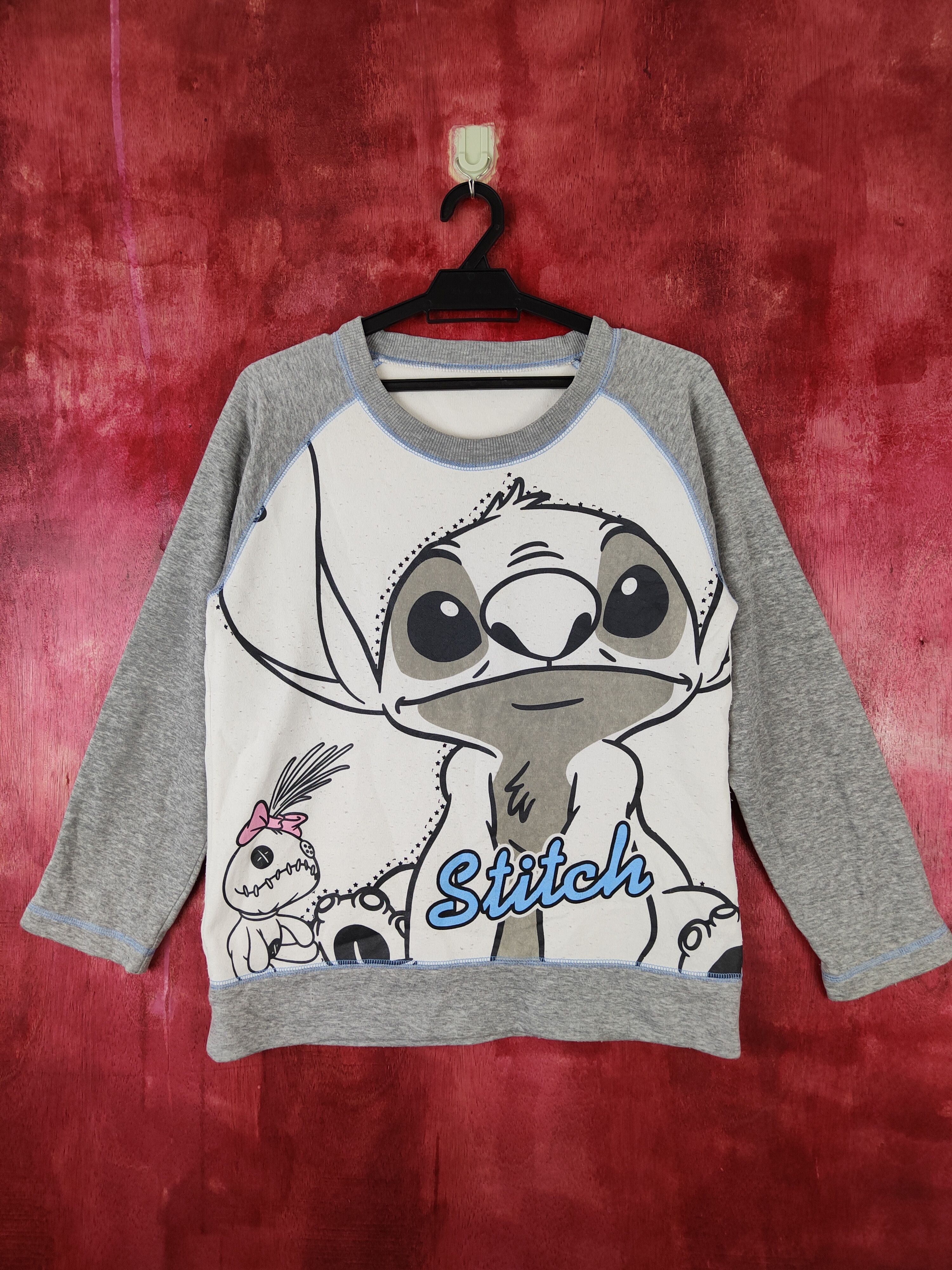 image of Cartoon Network x Disney Stitch Cartoon Gray Sweatshirt 5167 in Grey, Men's (Size Small)