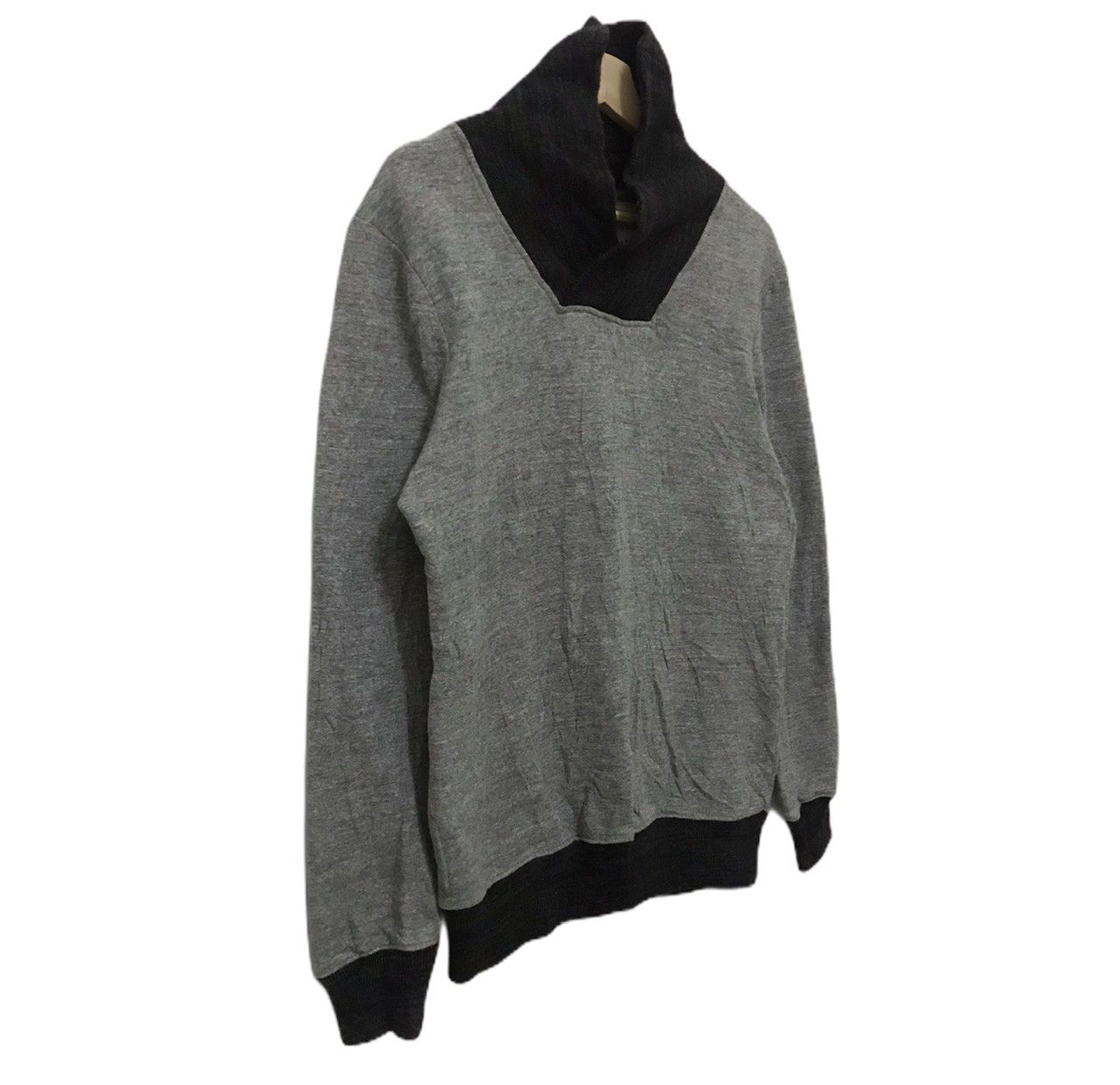 H&M H&M Sweatshirt, Nice Design Sweatshirt, Good Conditions Size US S / EU 44-46 / 1 - 2 Thumbnail