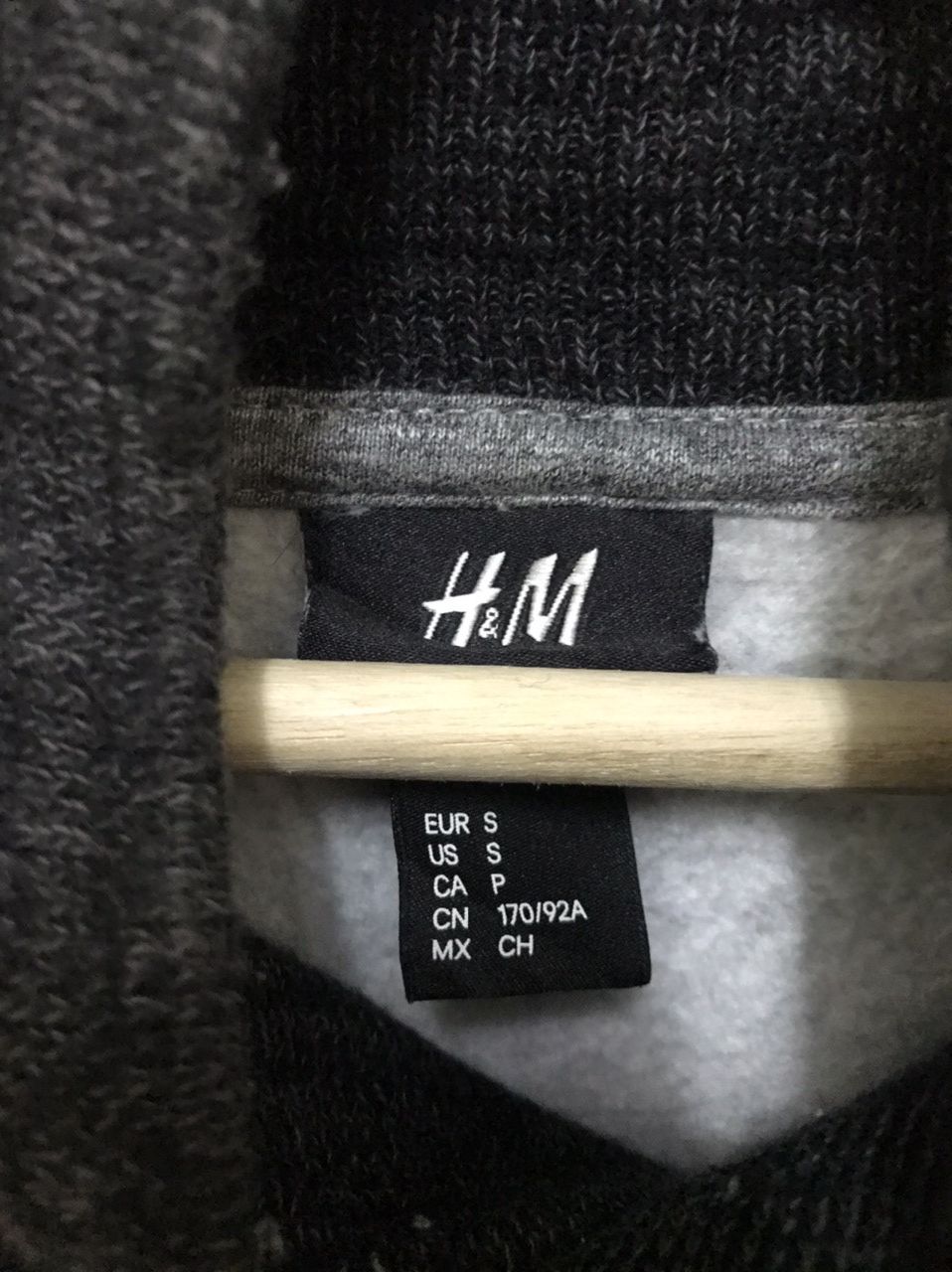 H&M H&M Sweatshirt, Nice Design Sweatshirt, Good Conditions Size US S / EU 44-46 / 1 - 4 Thumbnail