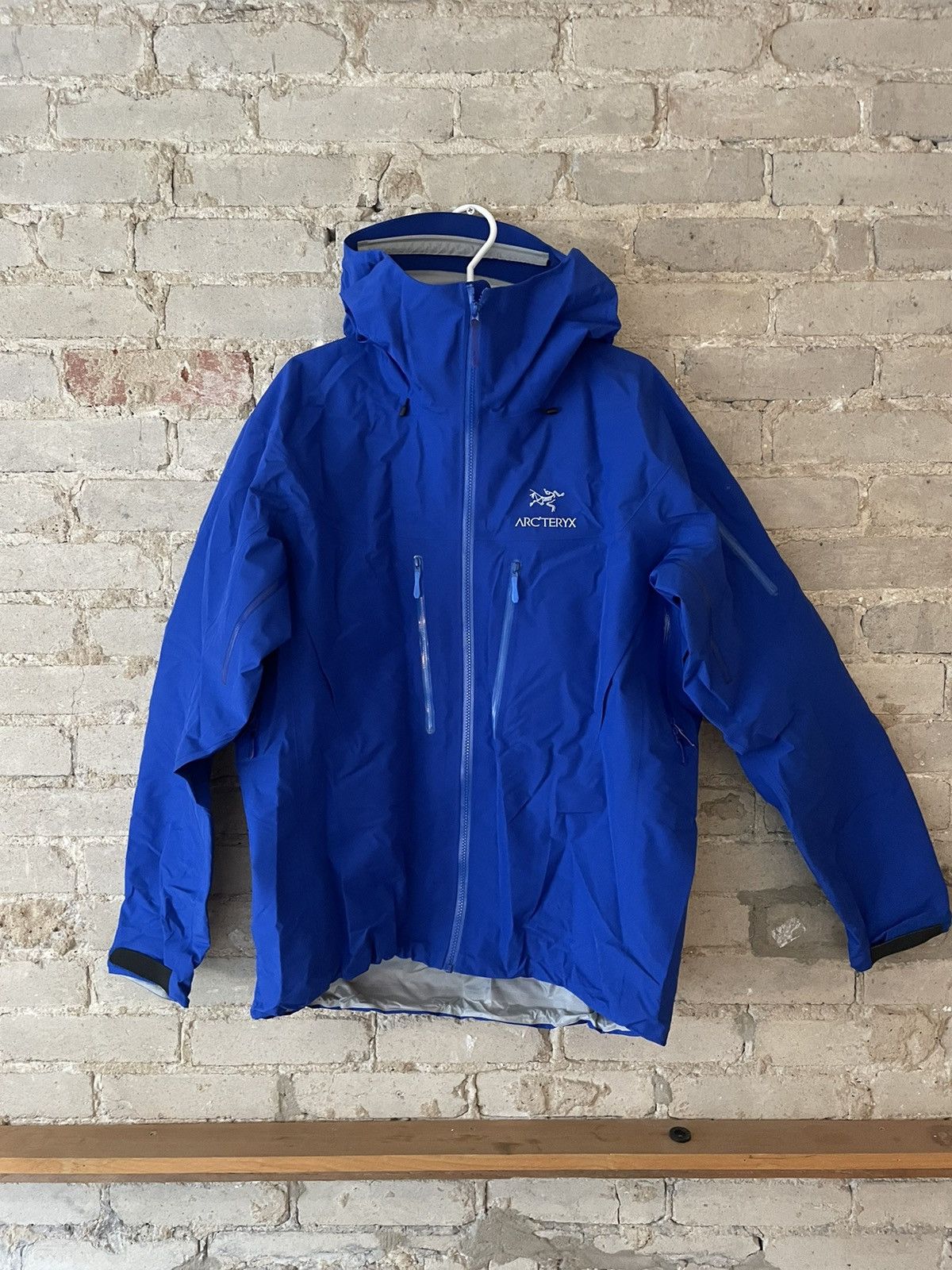Arc Teryx Arc teryx Alpha SV Jacket Brand New mens L