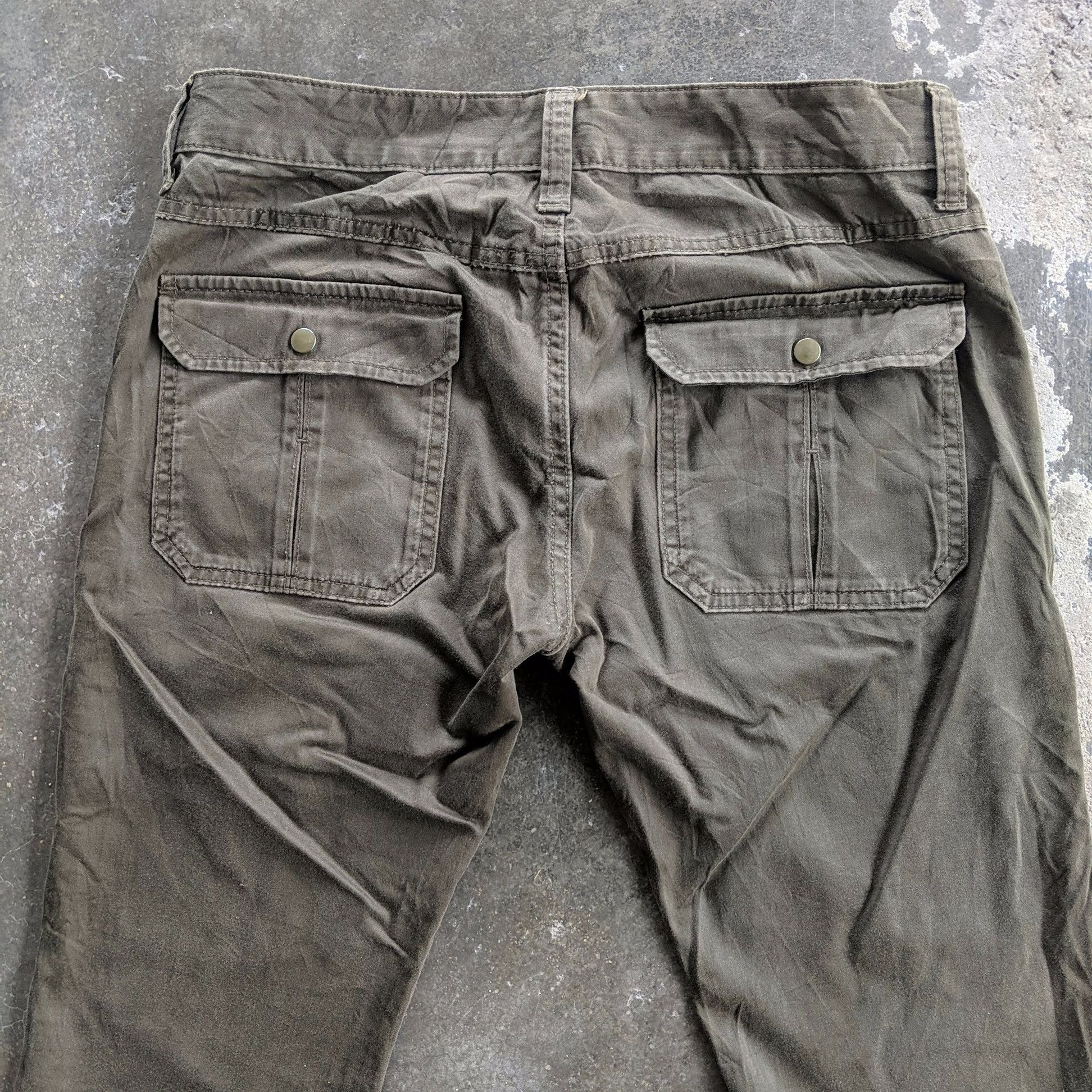 Japanese Brand Vintage Uniqlo 7 Pockets Trousers Cargo Pants Size US 30 / EU 46 - 9 Thumbnail