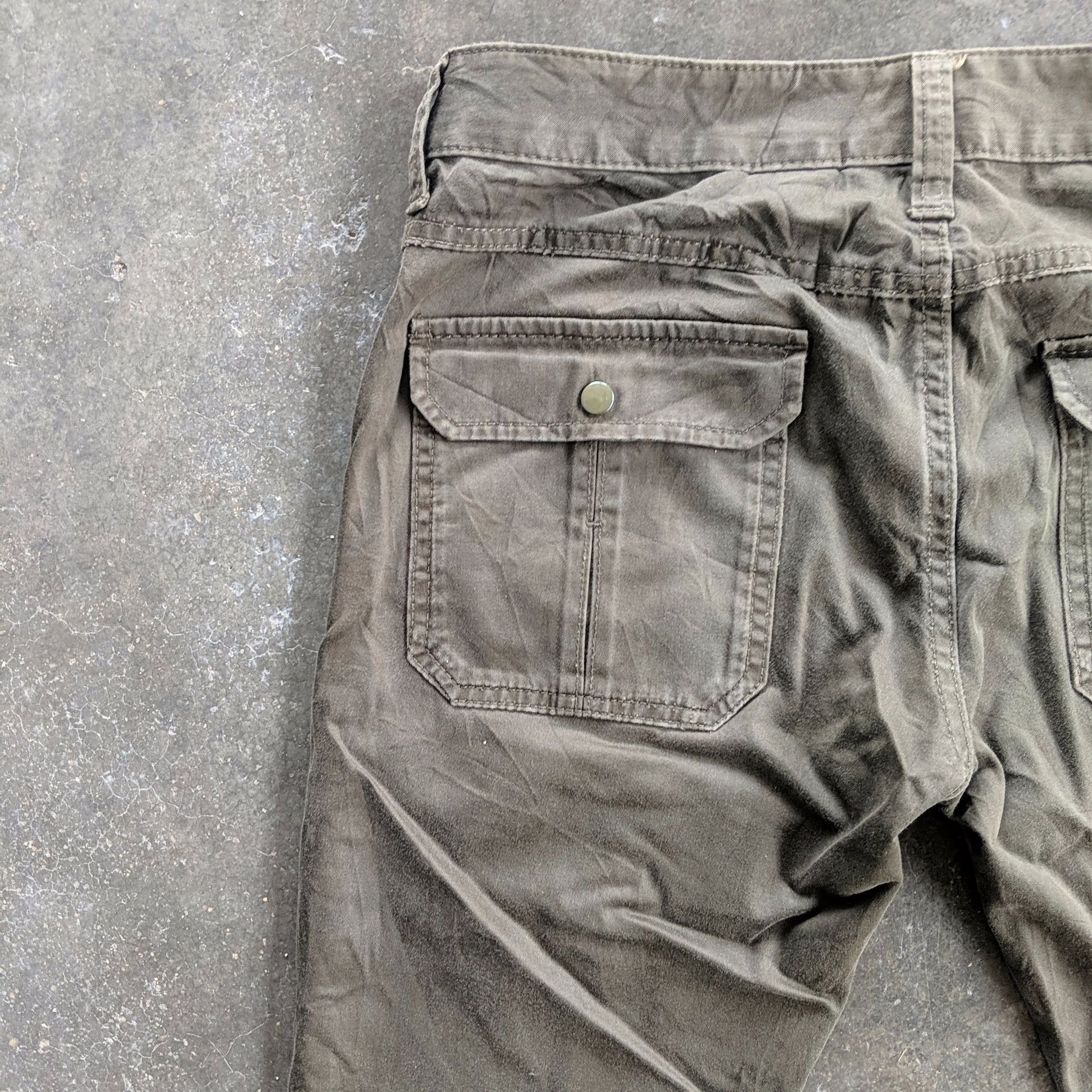 Japanese Brand Vintage Uniqlo 7 Pockets Trousers Cargo Pants Size US 30 / EU 46 - 10 Thumbnail