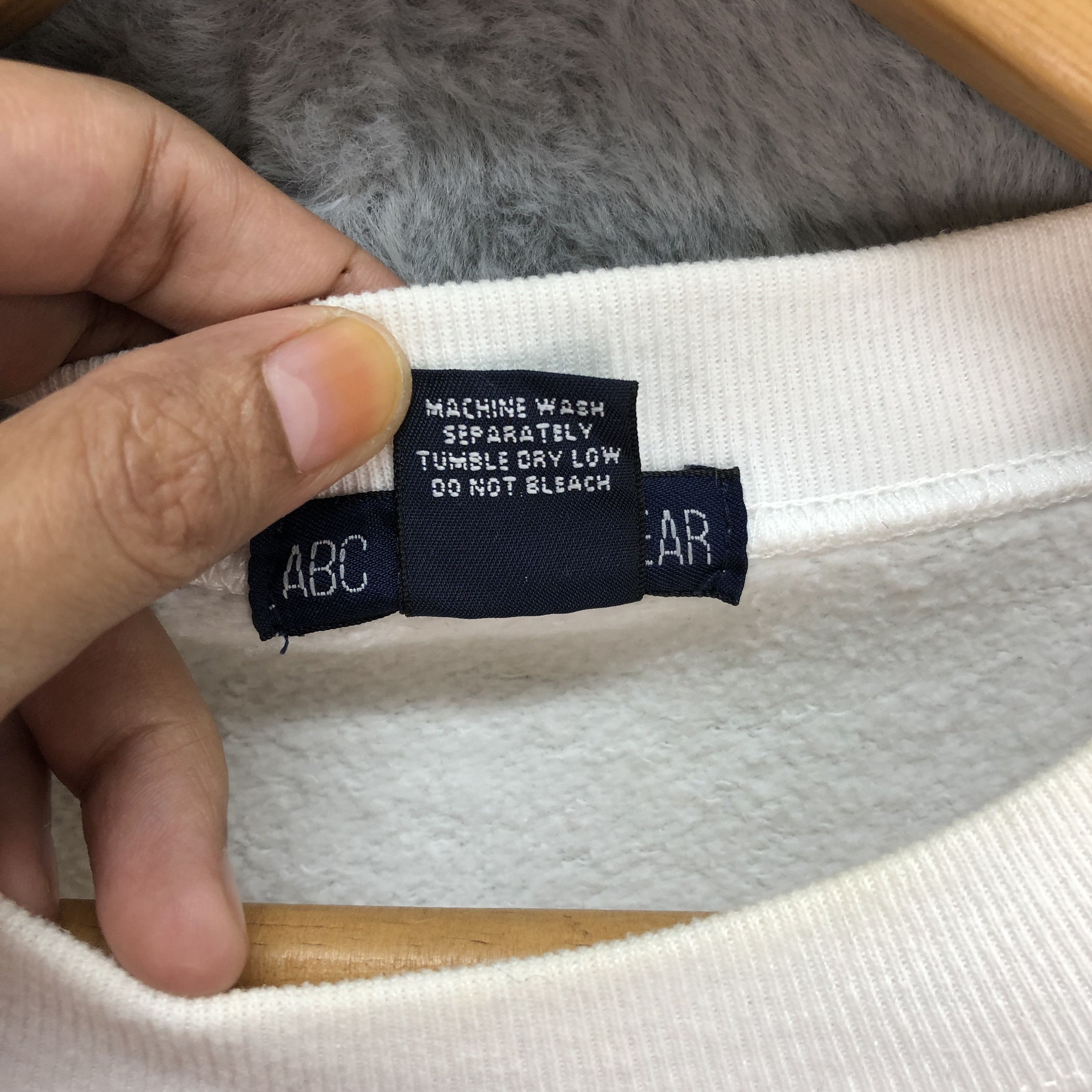 Vintage ABC Sportswear Big Logo Made in USA Sweatshirts #4612-168 Size US M / EU 48-50 / 2 - 9 Thumbnail