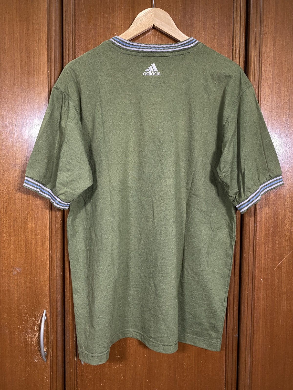 Adidas × Vintage Vintage Adidas Tee Size US M / EU 48-50 / 2 - 2 Thumbnail