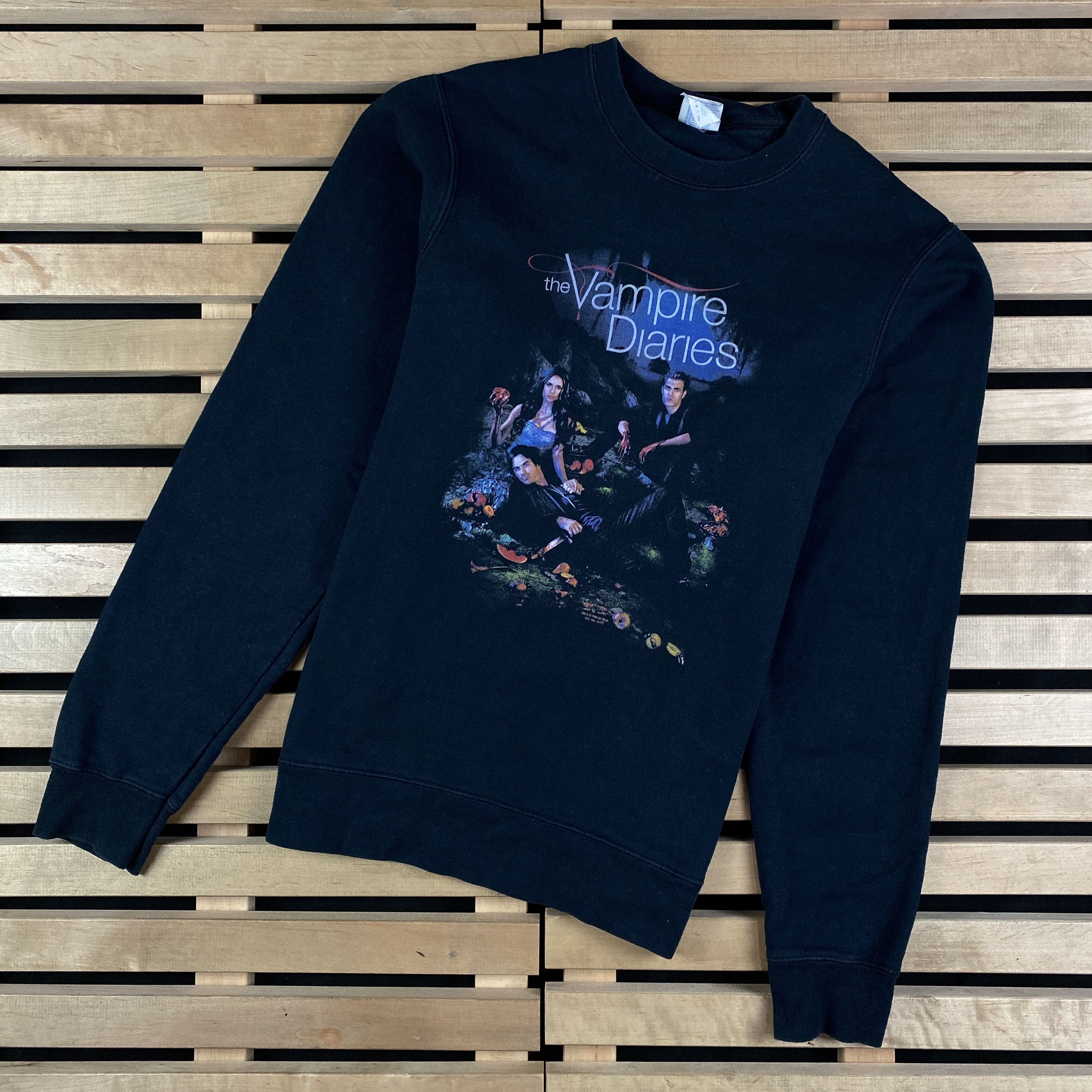 Vintage Mens Vintage Sweatshirt The Vampire Diaries Size S Size US S / EU 44-46 / 1 - 1 Thumbnail