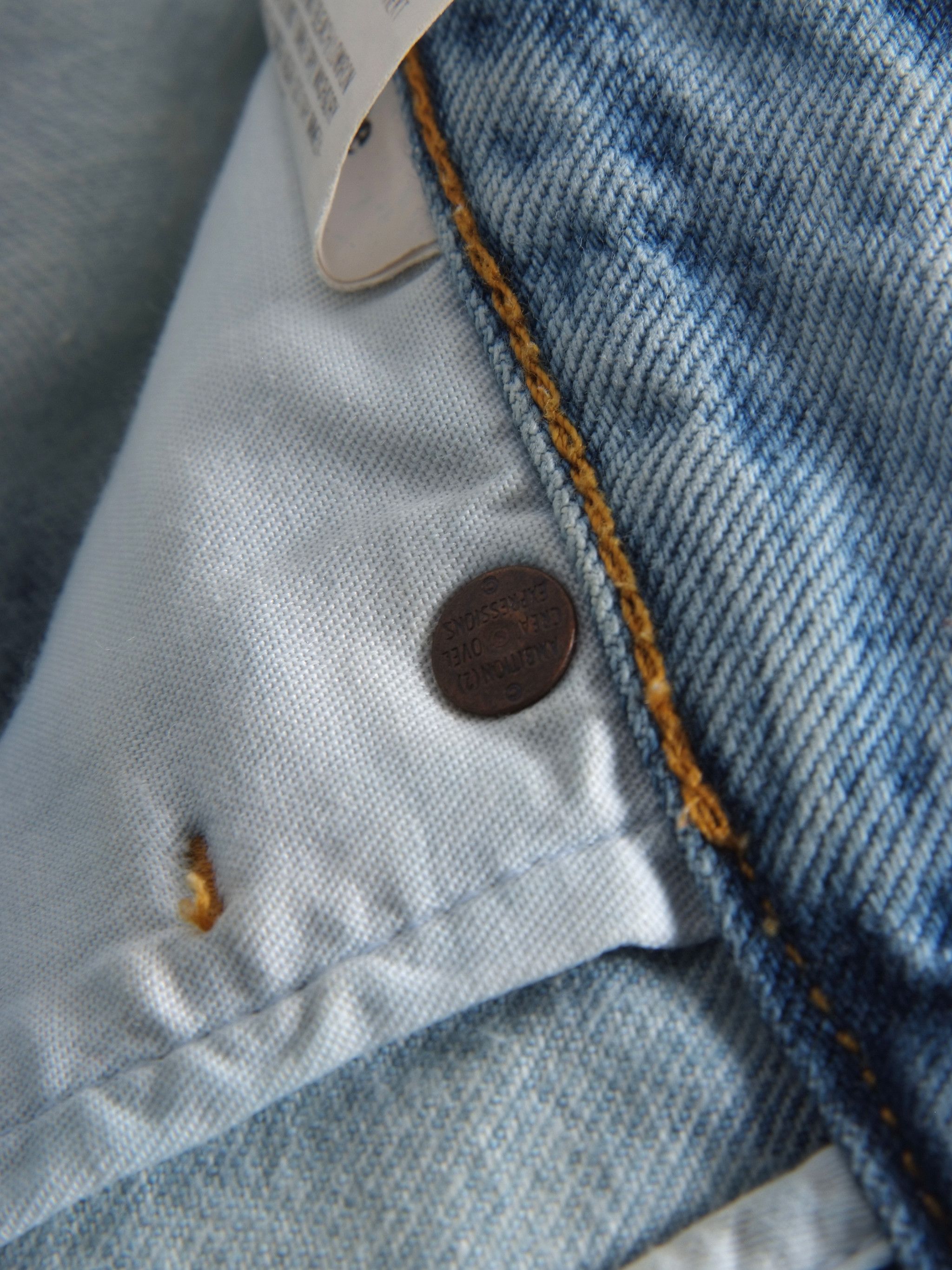 Acne Studios ACNE Bleached Cut Out Jeans Shorts Size 28" / US 6 / IT 42 - 7 Thumbnail