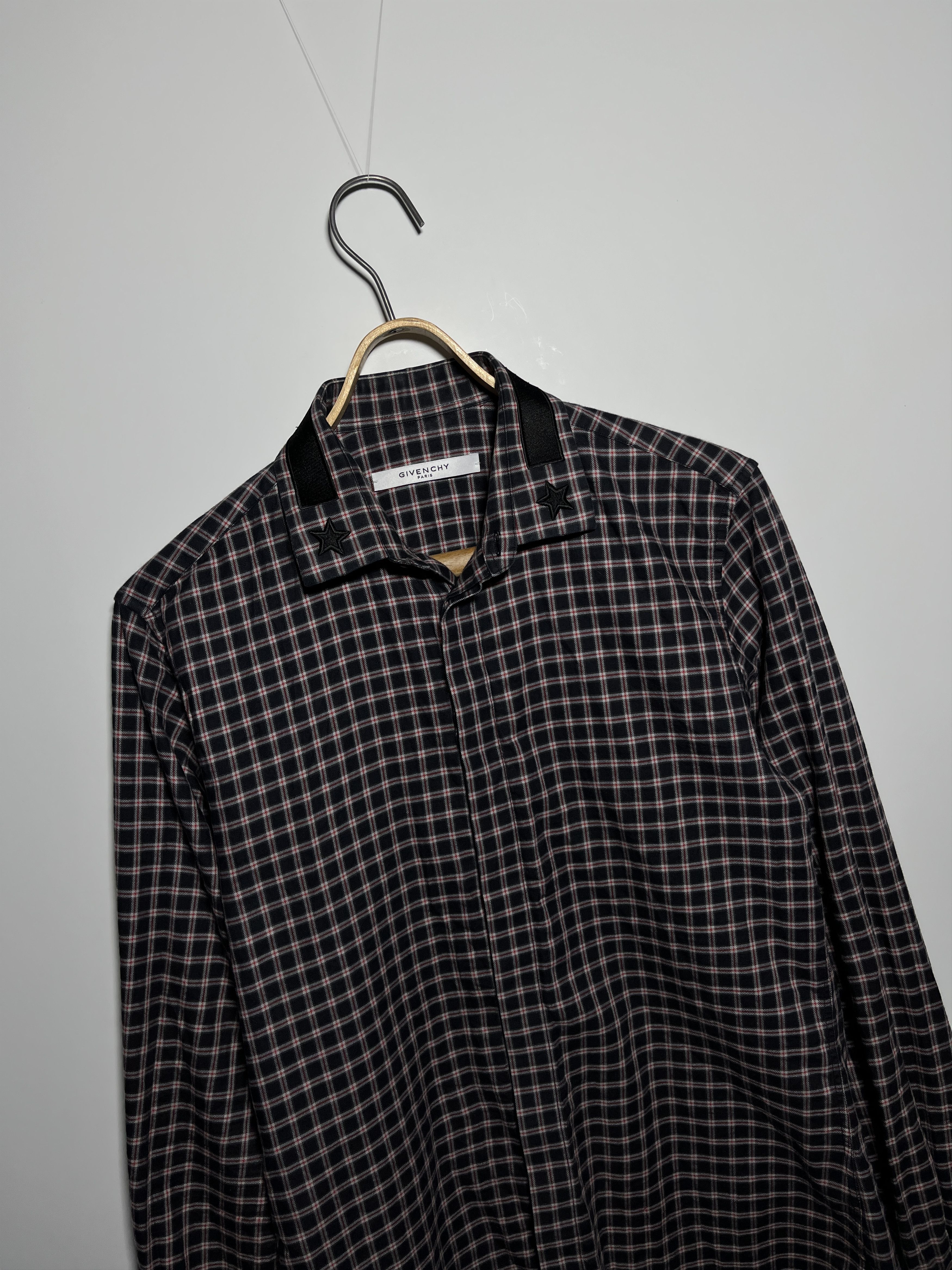 Givenchy Givenchy Checkered Embroidered Stars Button Up Shirt Size M Size US M / EU 48-50 / 2 - 3 Thumbnail