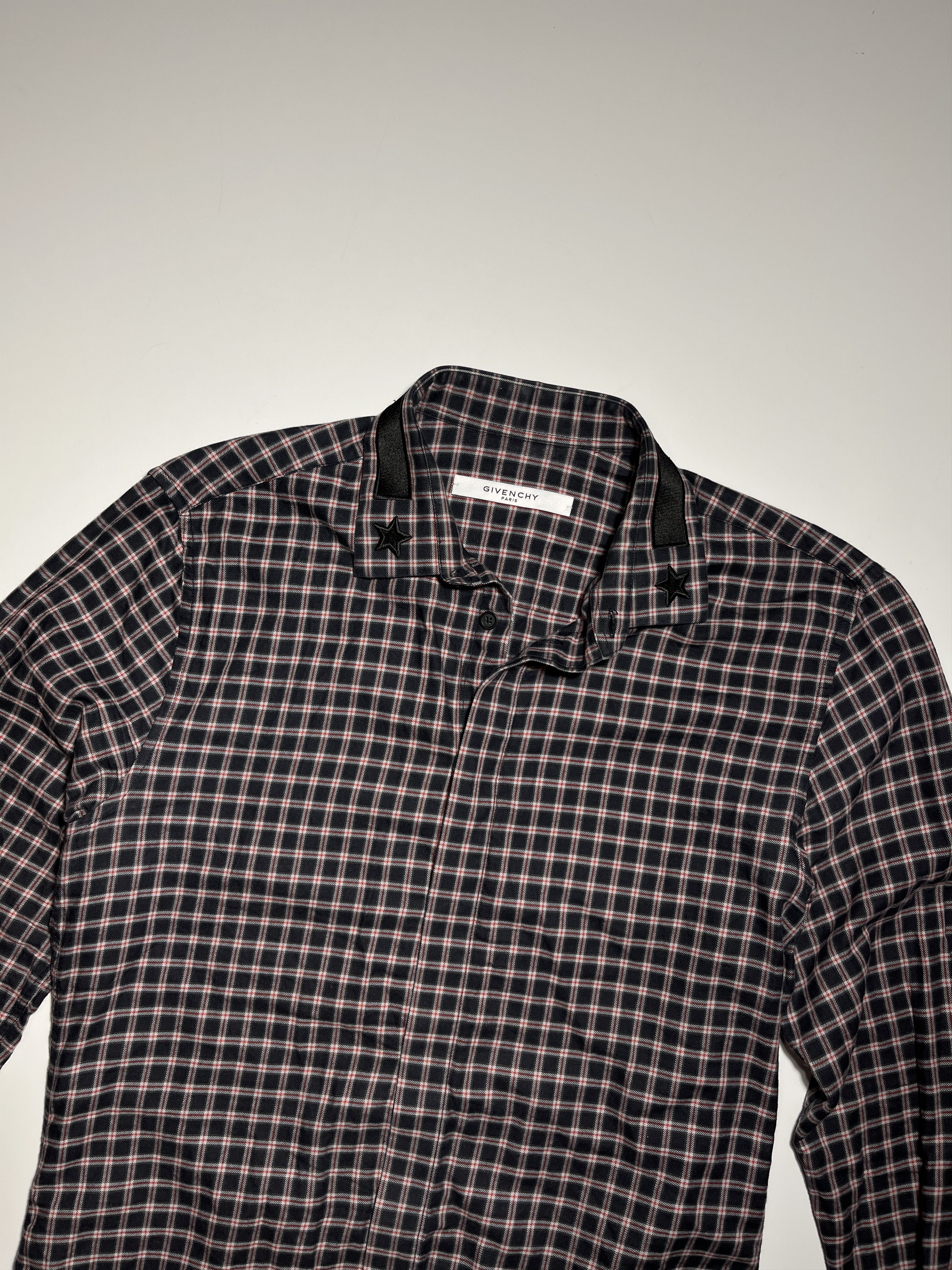 Givenchy Givenchy Checkered Embroidered Stars Button Up Shirt Size M Size US M / EU 48-50 / 2 - 7 Thumbnail