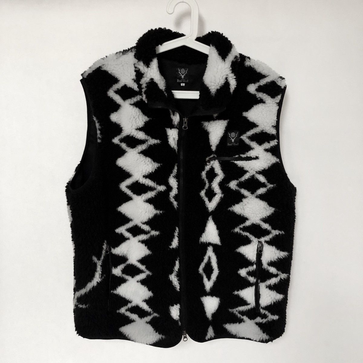 South2 West8 S2W8 - Native Pattern Piping Vest Black/White Large 