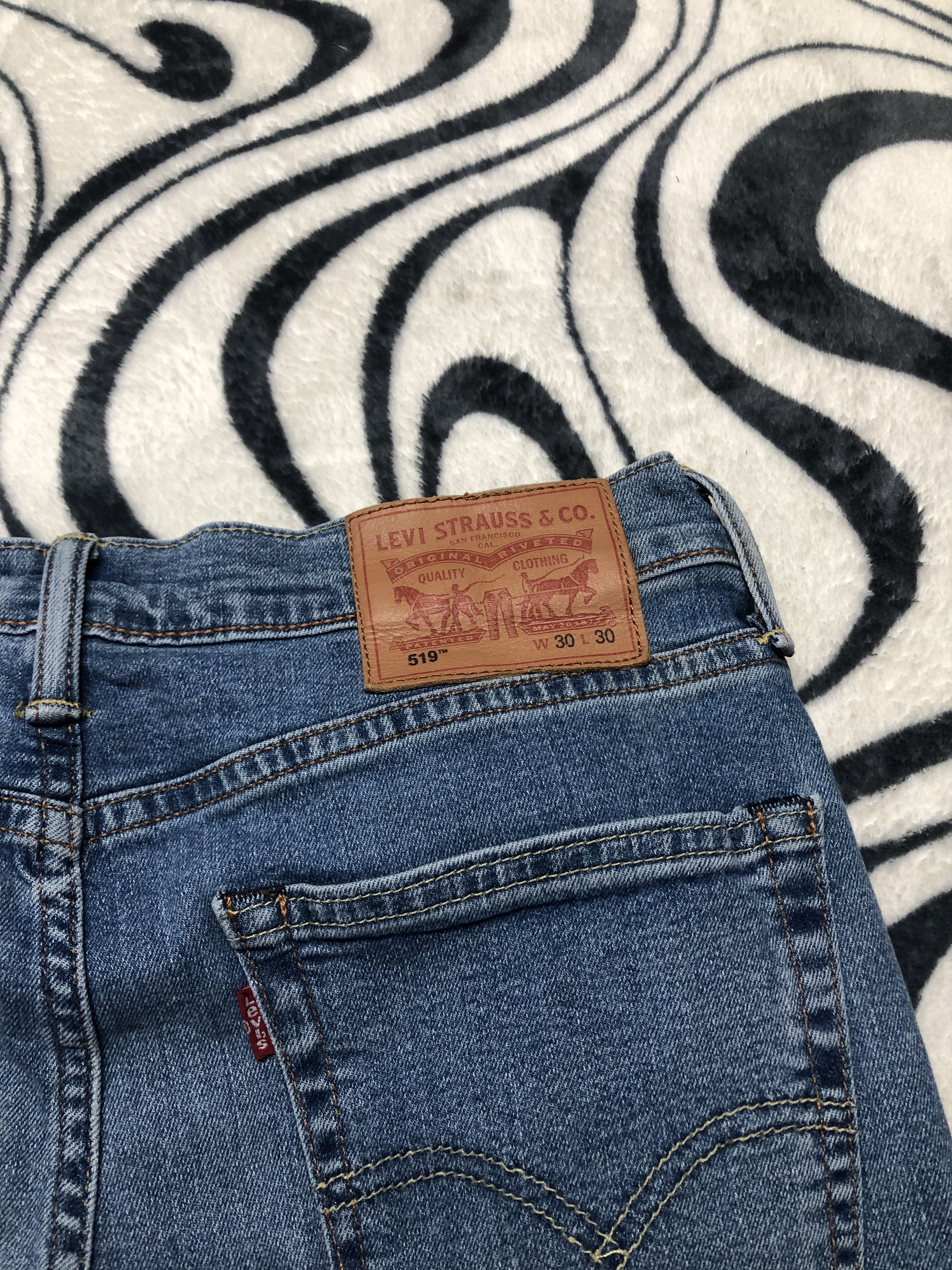 Levi's Levis 519 Vintage Mens Denim Pants Jeans Slim Fit Size US 30 / EU 46 - 2 Thumbnail