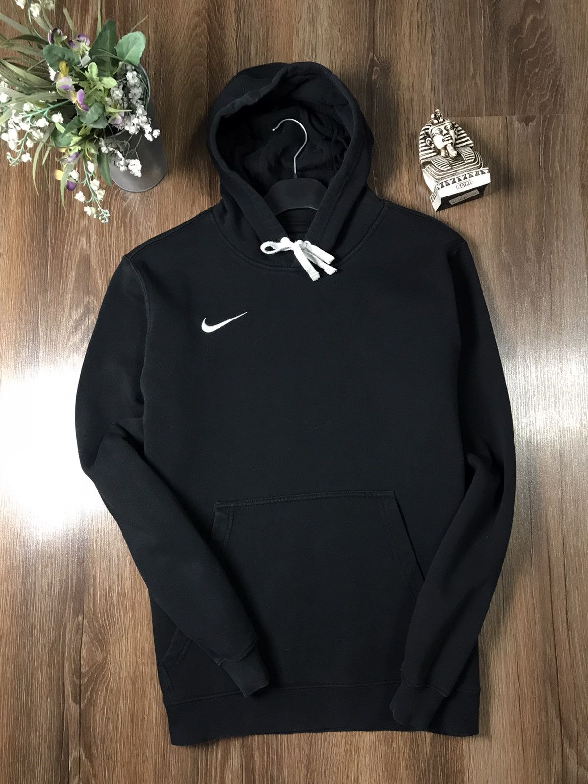 vintage nike swoosh hoodie