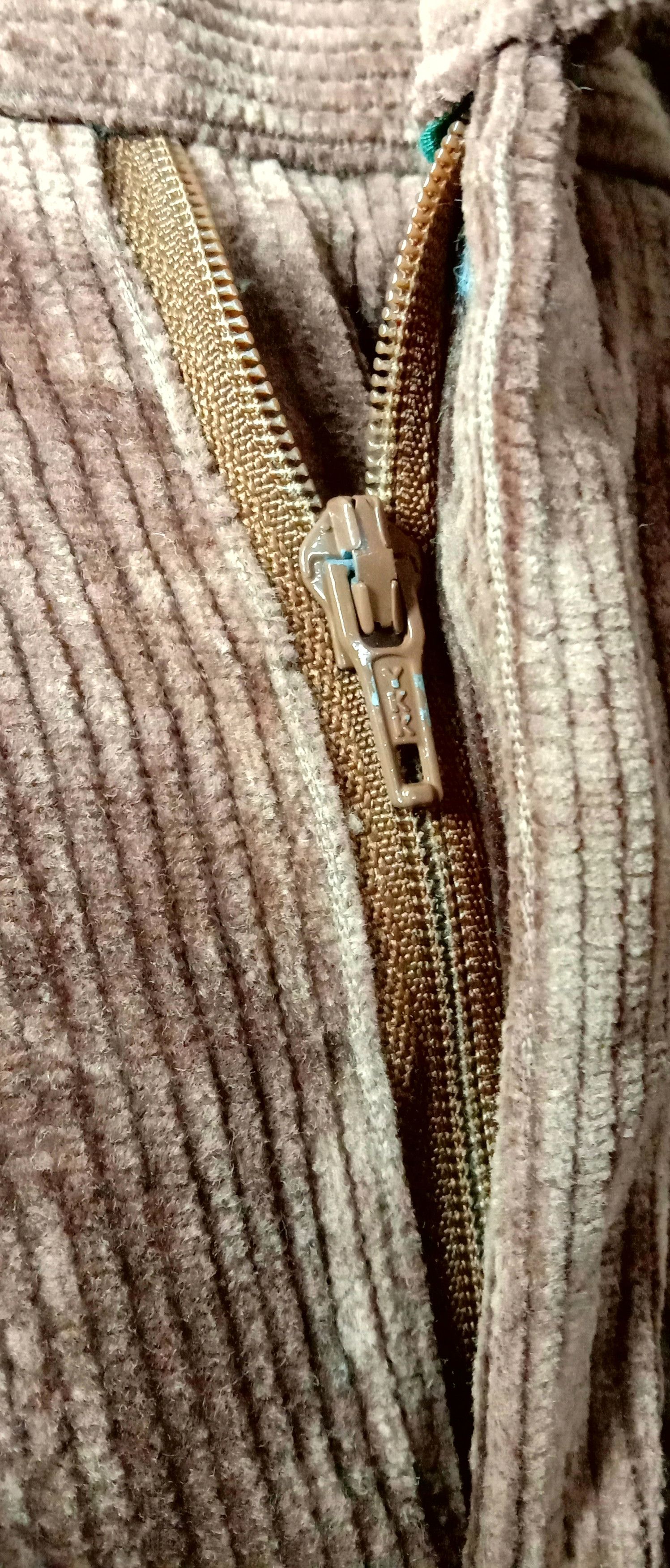 Lacoste Vintage 90's Lacoste casual pants corduroy Size US 32 / EU 48 - 6 Thumbnail