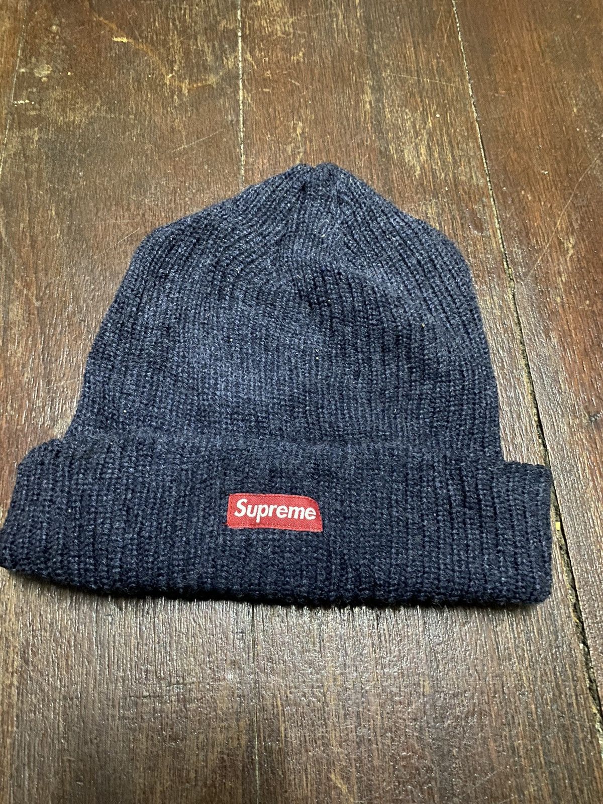 Supreme beanie spellout red patches