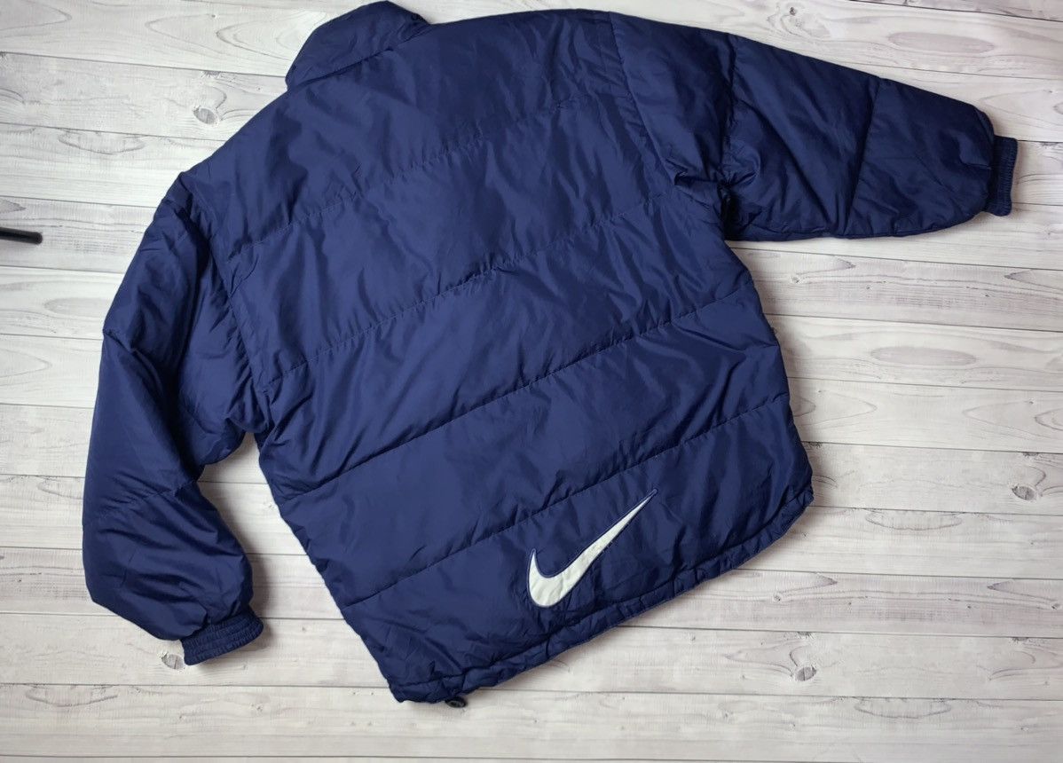 Nike × Vintage Vintage Nike down jacket big logo Swoosh size M Size US M / EU 48-50 / 2 - 1 Thumbnail