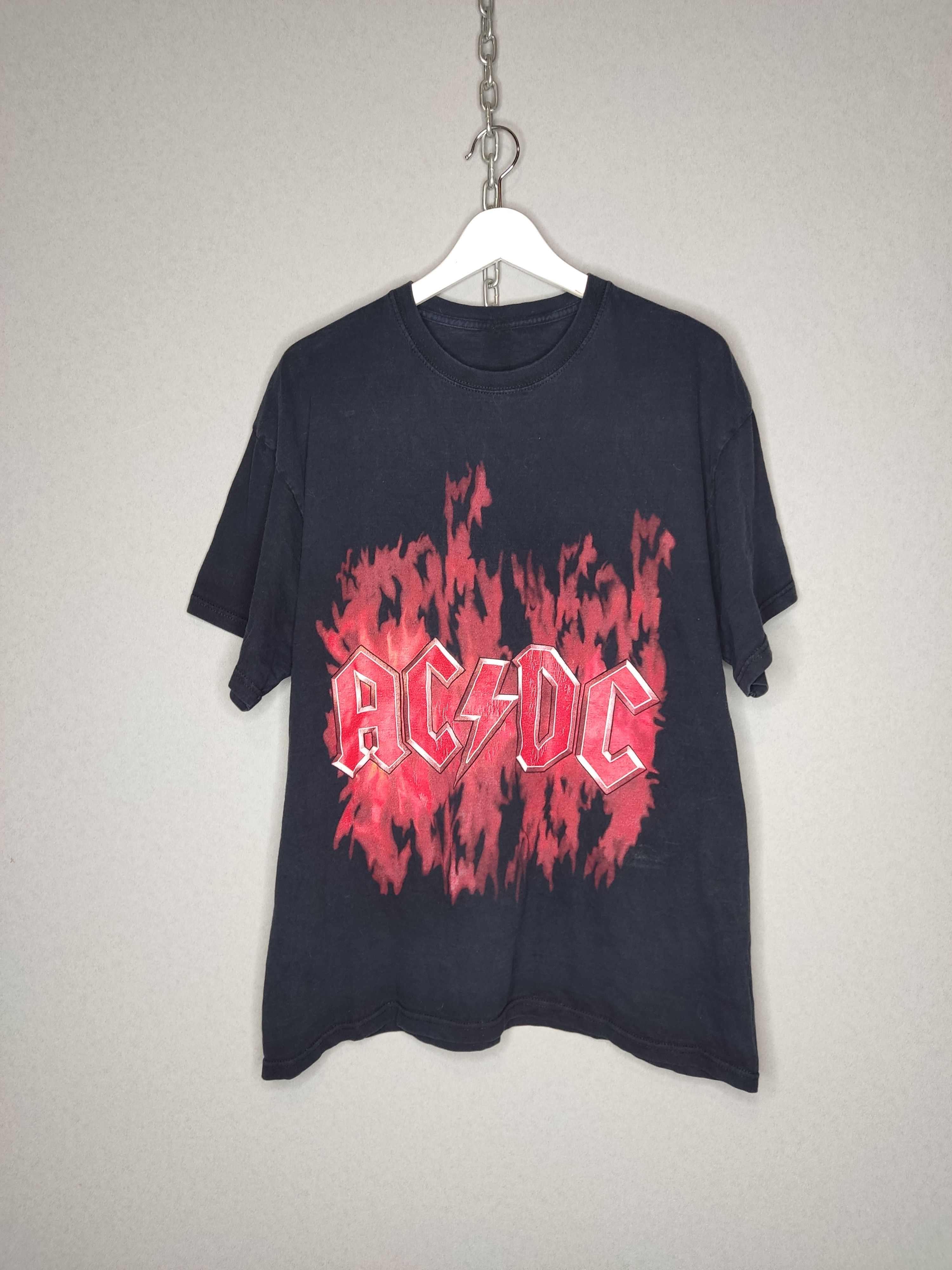 Ac/Dc × Band Tees × Vintage ACDC Logo on fire Vintage T-shirt Rock Band ...