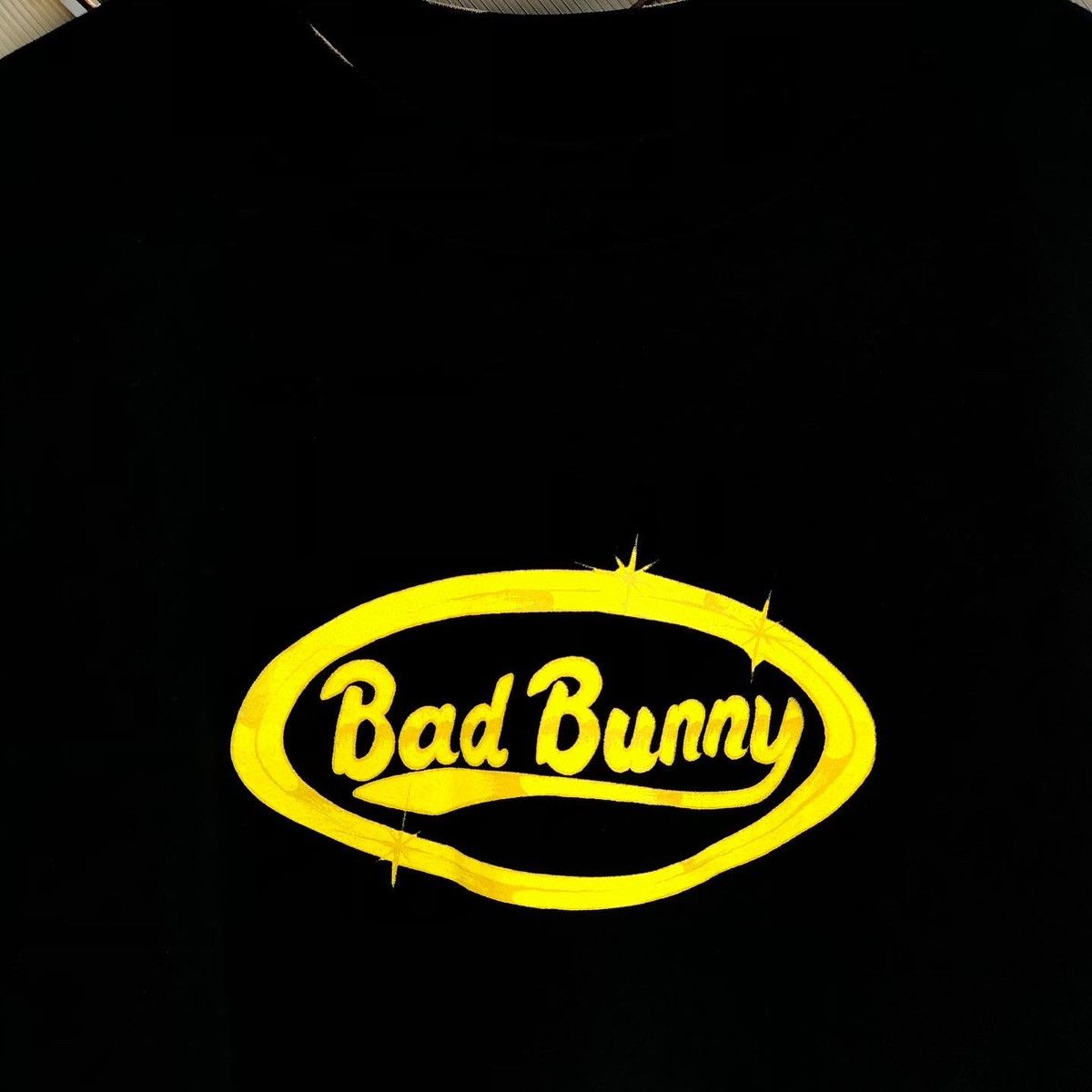 Band Tees × Rap Tees BAD BUNNY EL ULTIMO TOUR DEL MUNDO TRUCKER TEE Size US XL / EU 56 / 4 - 5 Thumbnail