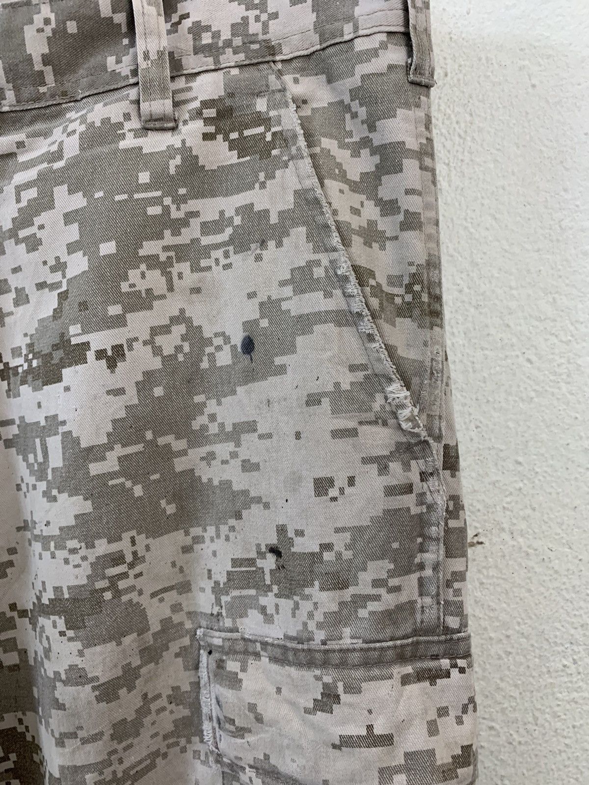 Japanese Brand Japanese Brand Camo Utility Tactical Military Cargo Pants Size US 35 - 7 Thumbnail