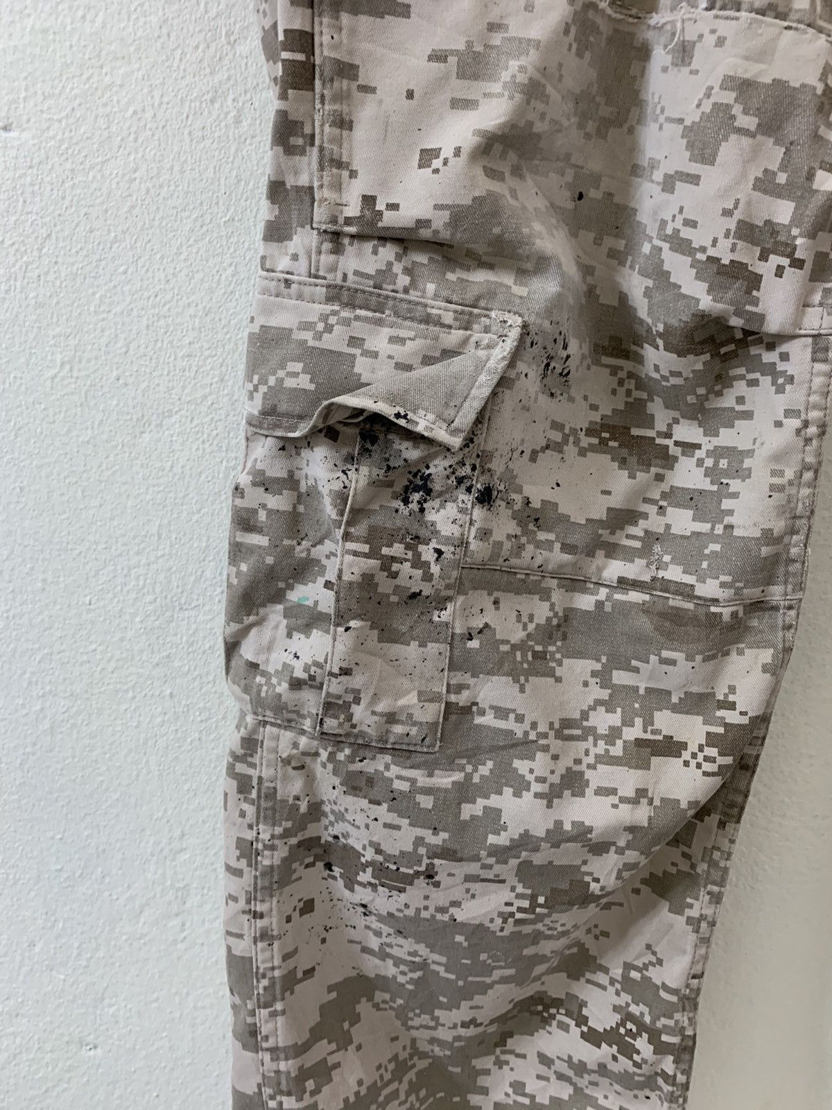 Japanese Brand Japanese Brand Camo Utility Tactical Military Cargo Pants Size US 35 - 6 Thumbnail