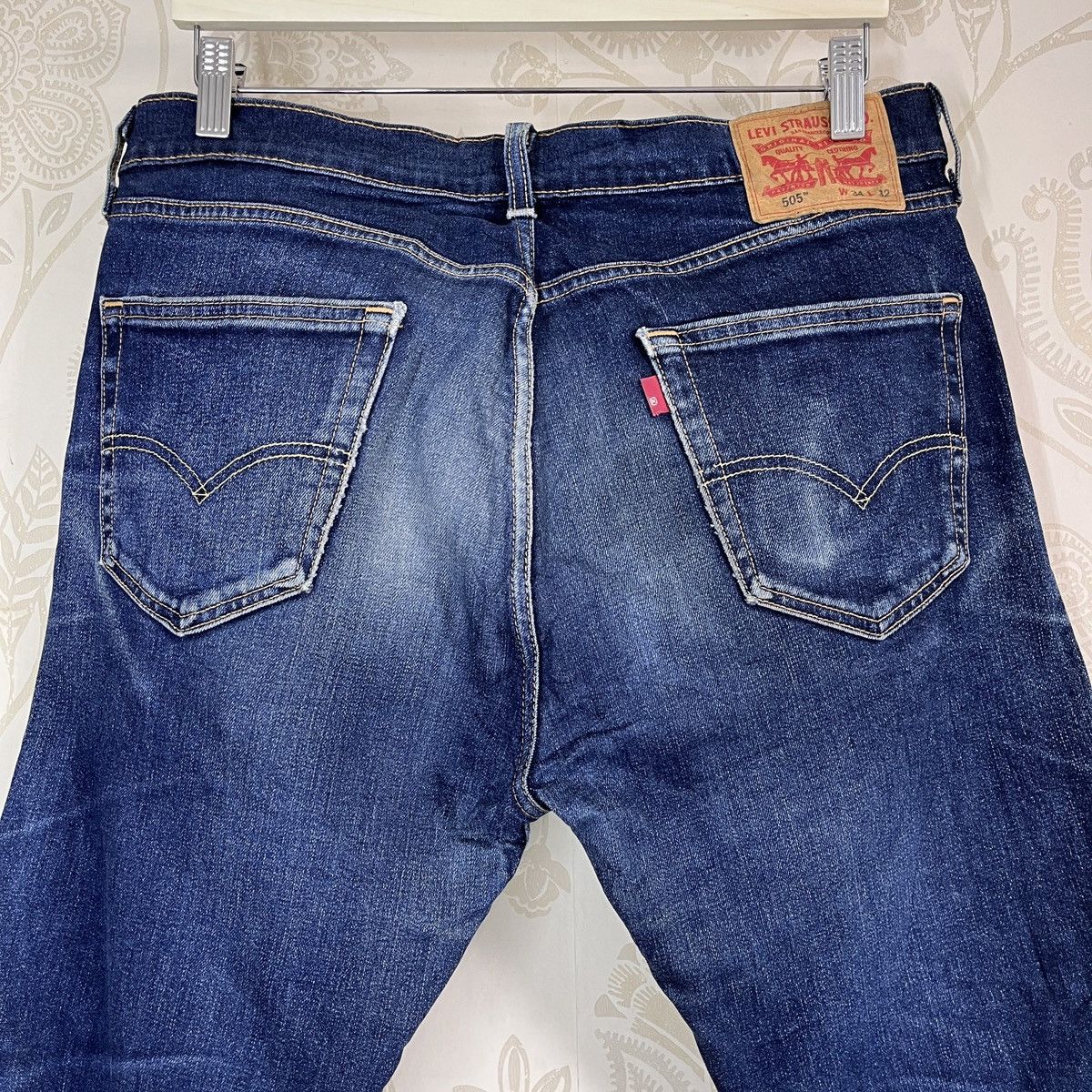 Levi's × Levi's Vintage Clothing Levis 505 R Tag Distressed Denim Jeans Straight Cut Size US 34 / EU 50 - 23 Thumbnail