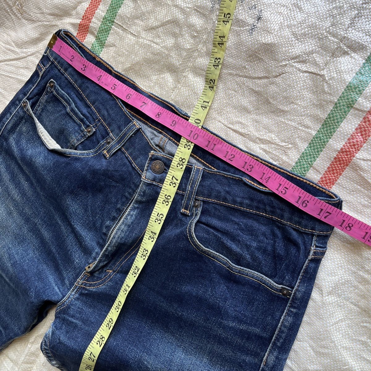 Levi's × Levi's Vintage Clothing Levis 505 R Tag Distressed Denim Jeans Straight Cut Size US 34 / EU 50 - 3 Thumbnail