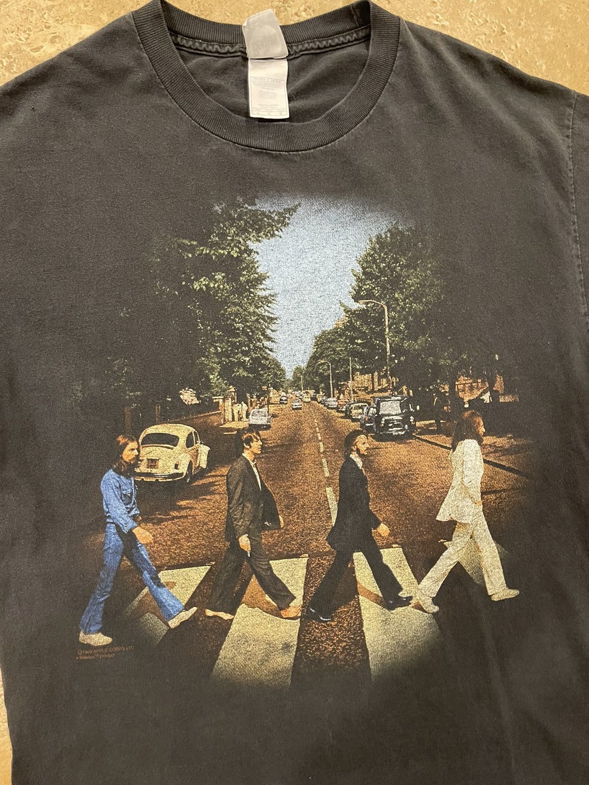 Band Tees Vintage The Beatles Abbey Road Apple Corp 1999 Tee Size US L / EU 52-54 / 3 - 4 Thumbnail