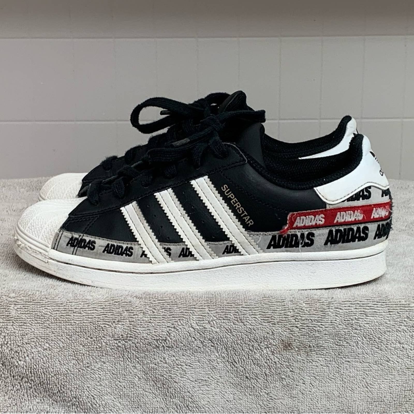 adidas gazelle silver green womens Adidas Kids Pre-School Originals Superstar Shoes in Black/White, Size 11 main image 0