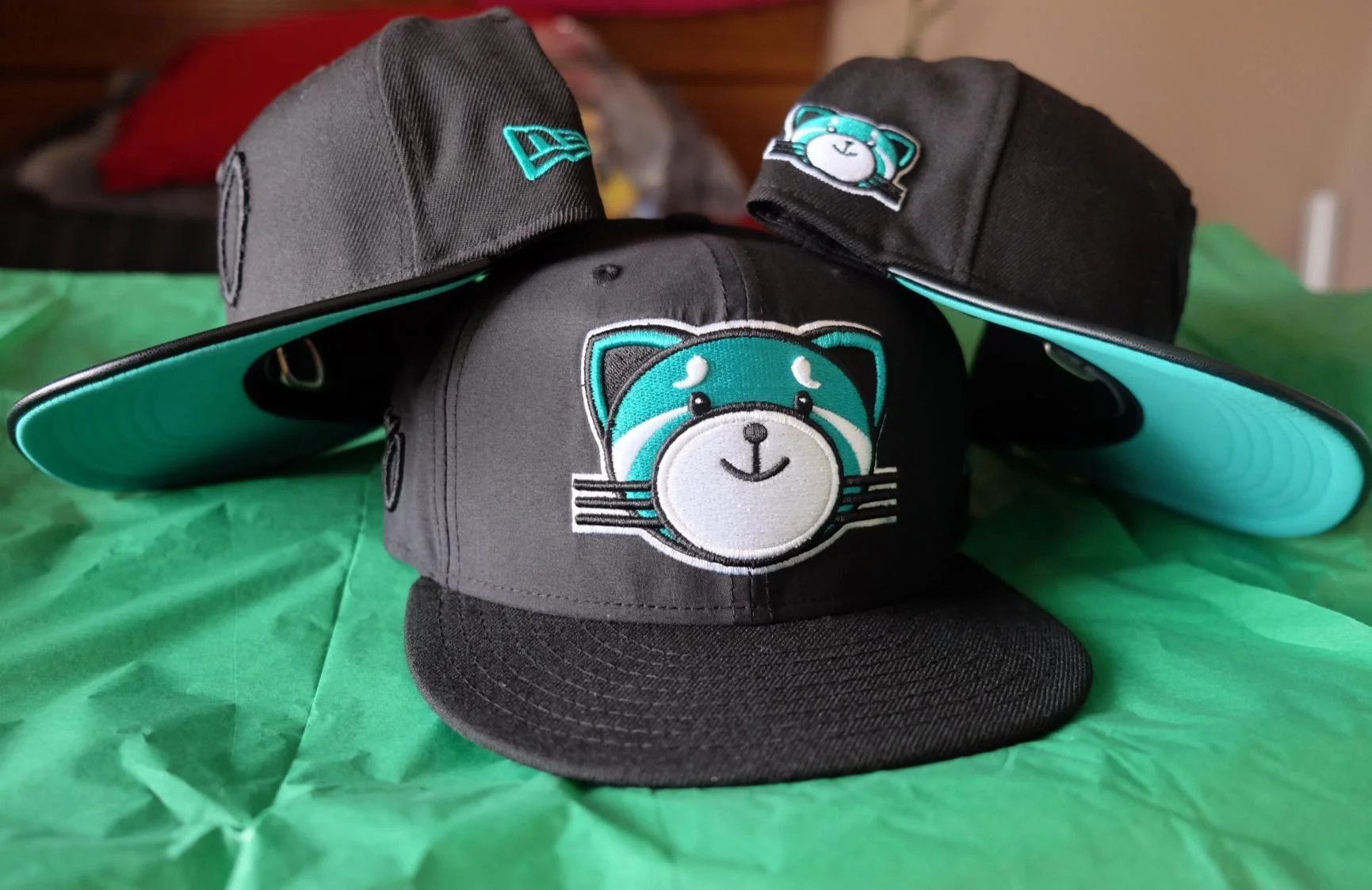 Pre-owned New Era F&fthe Weeknd Official Issue Xo Kiss Land Oxcy Hat In Black