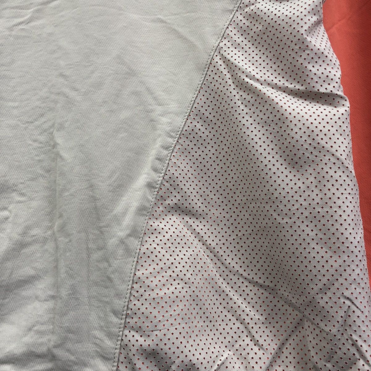 Vintage NIKE GOLF ESSENTIAL Swoosh Sportswear Light