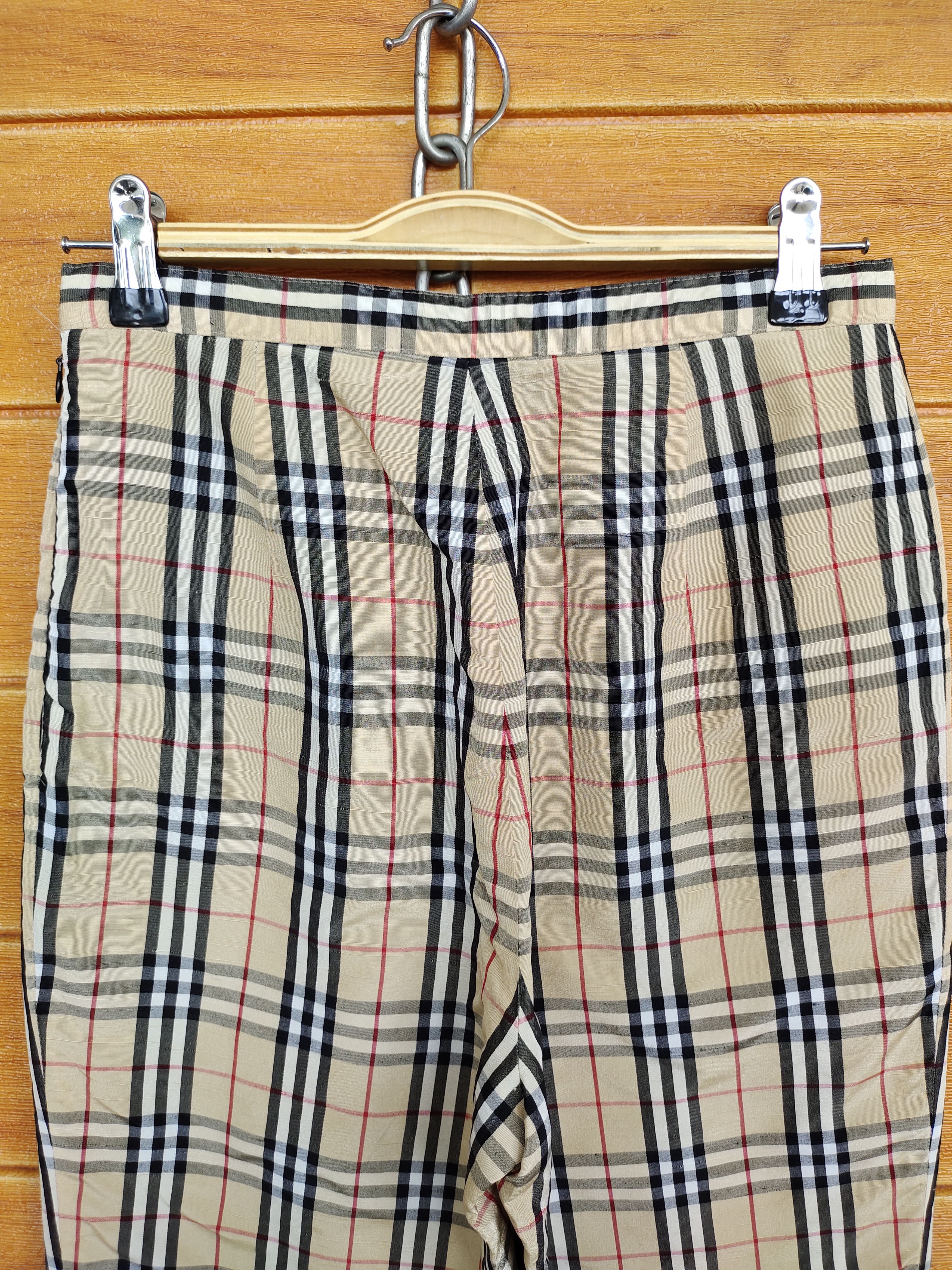 Burberry Vintage Classic BURBERRYS Blue Label Checkered Plaid Pants Size US 26 / EU 42 - 9 Thumbnail