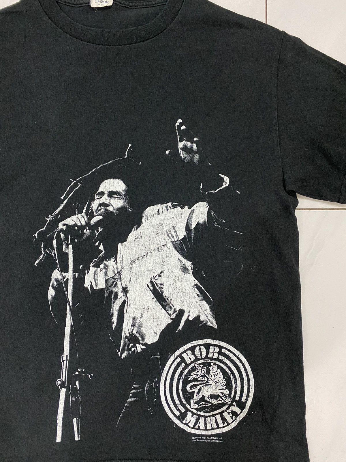 Band Tees Classic 2008 Bob Marley Zion Rootswear Fade Black Tee Size US M / EU 48-50 / 2 - 2 Thumbnail