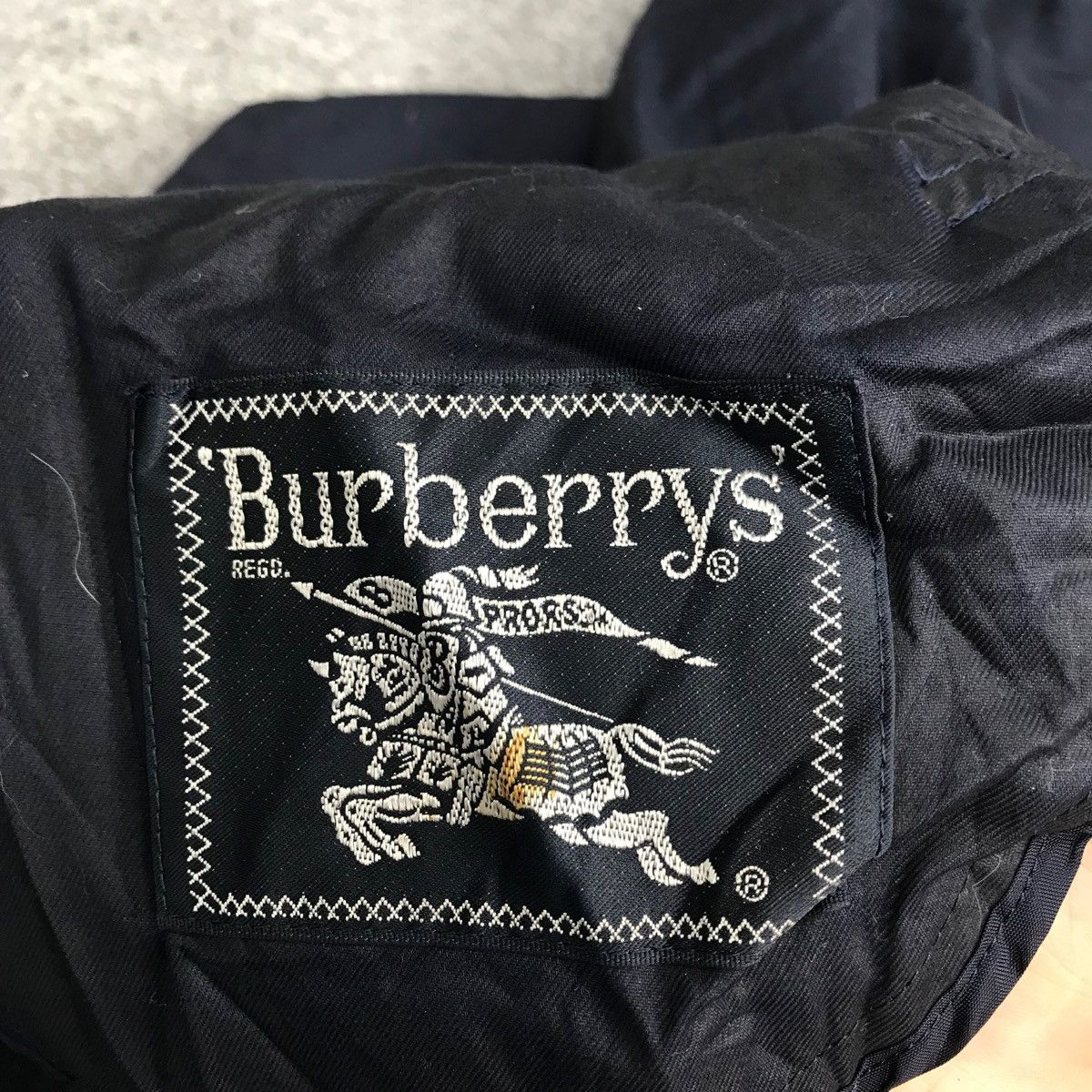 Burberry Vintage BURBERRY’S Trench Coat Nova Check Black Colour Size US M / EU 48-50 / 2 - 4 Thumbnail