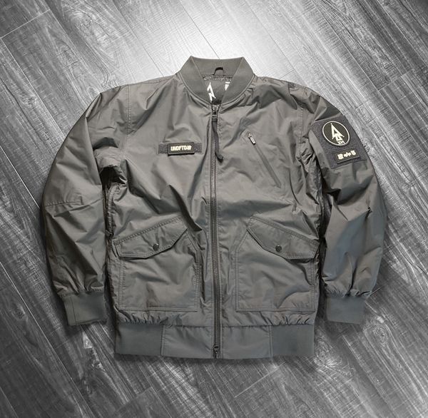 Undefeated BURTON x UNDEFEATED x ALPHA INDUSTRIES Bomber Jkt Sz L