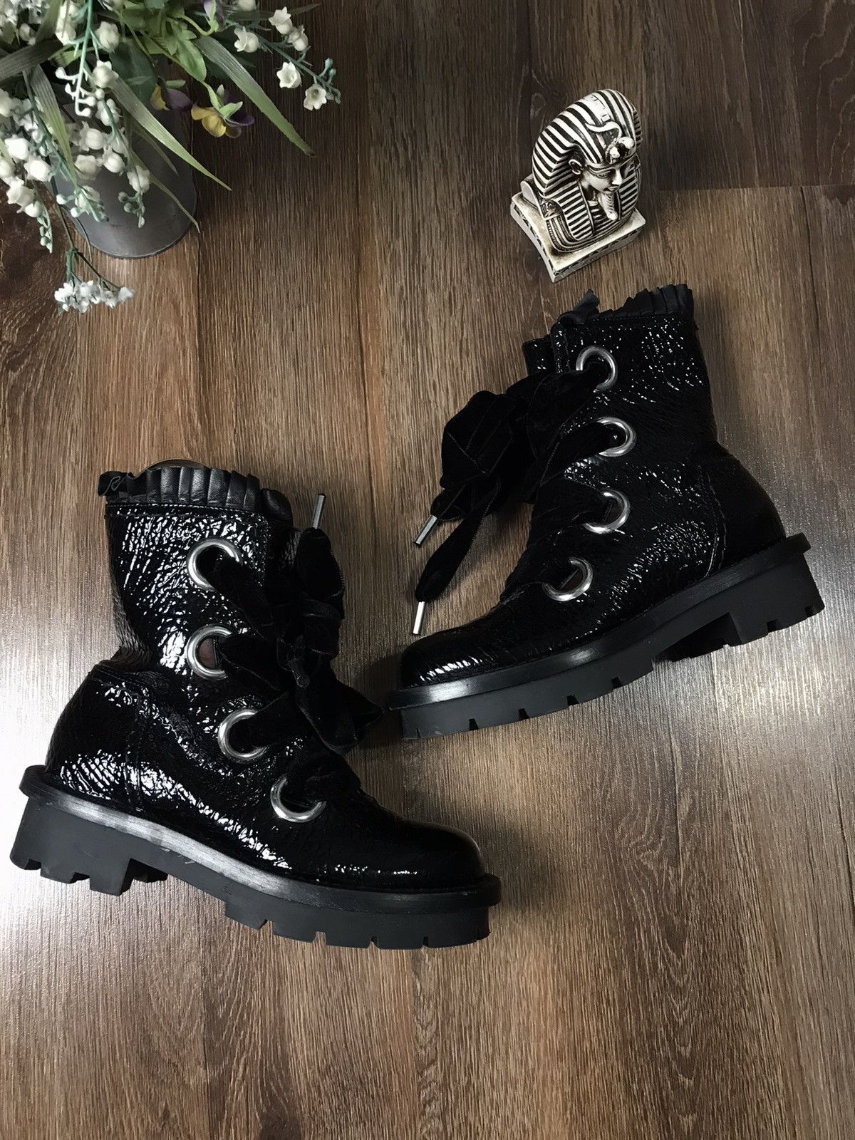 Alexander McQueen 750 $ Alexander Mqueen black bouts made in Italy Size US 5 / EU 37 - 3 Thumbnail