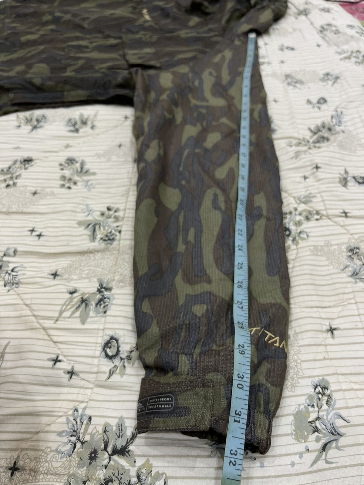 Columbia B. COLUMBIA HOODIE JACKET Size US L / EU 52-54 / 3 - 14 Thumbnail