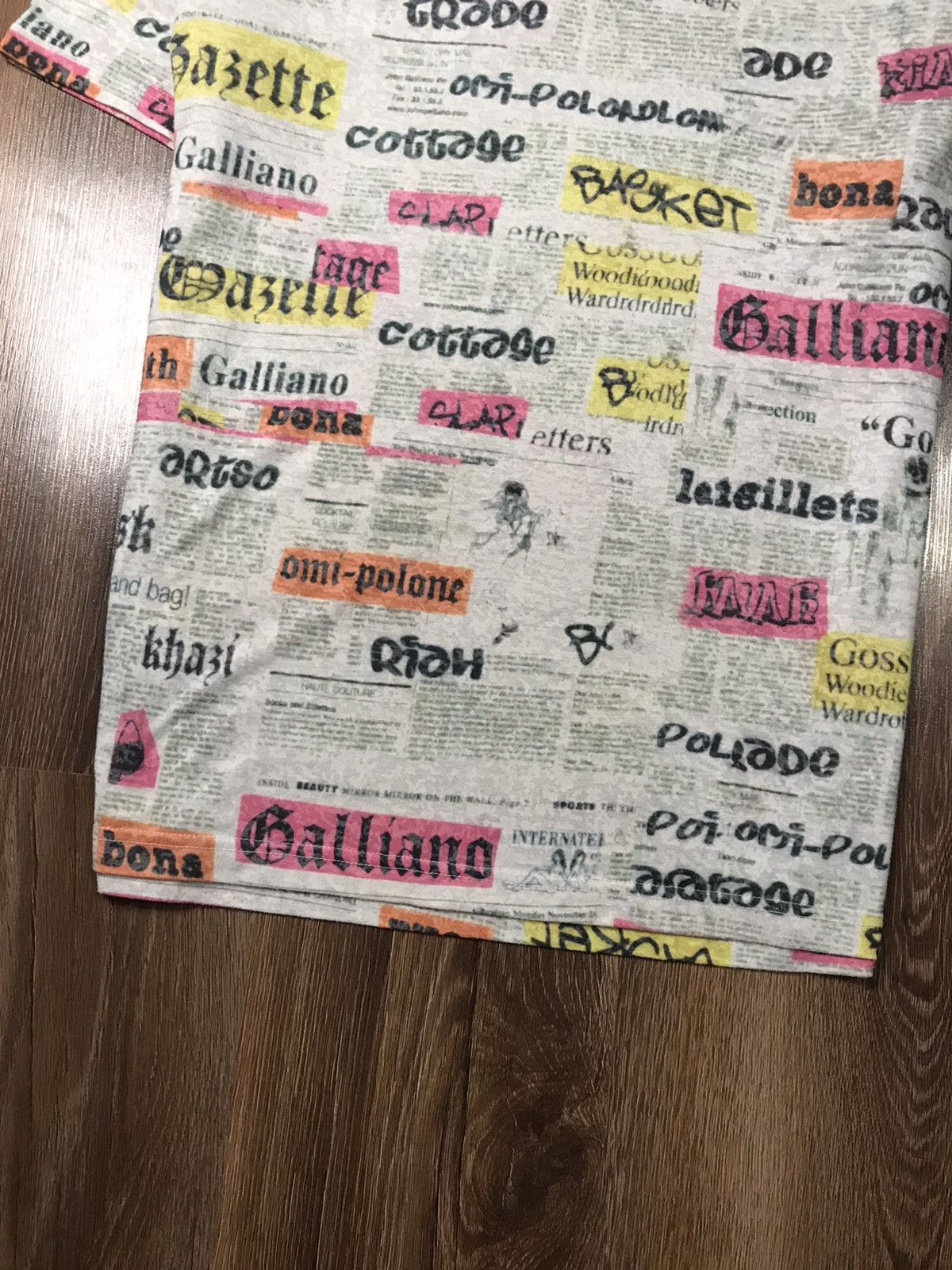 John Galliano Galliano newspaper Gazete t shirt Size US M / EU 48-50 / 2 - 3 Thumbnail