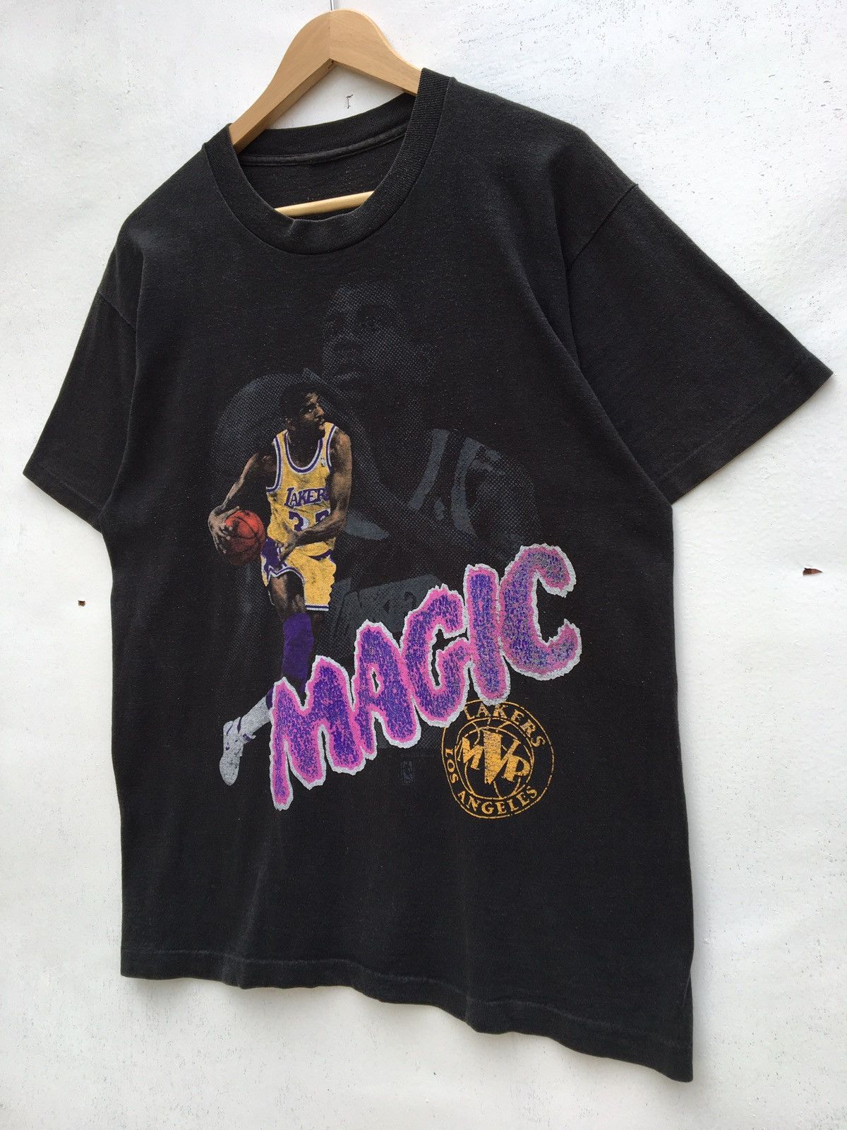 NBA Vintage 90s Los Angeles LAKERS Magic Johnson T-Shirt Size US M / EU 48-50 / 2 - 4 Thumbnail