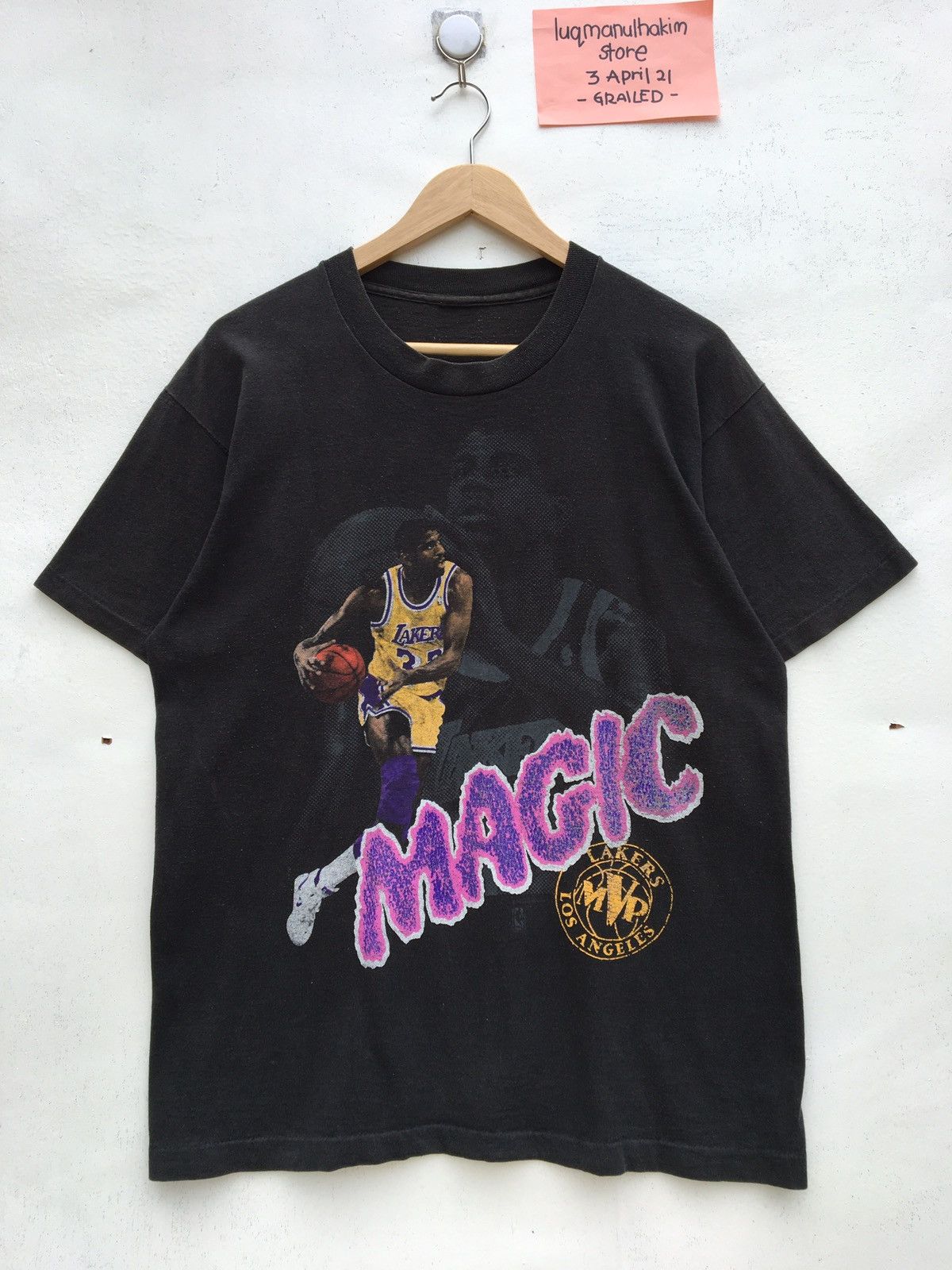 NBA Vintage 90s Los Angeles LAKERS Magic Johnson T-Shirt Size US M / EU 48-50 / 2 - 2 Thumbnail