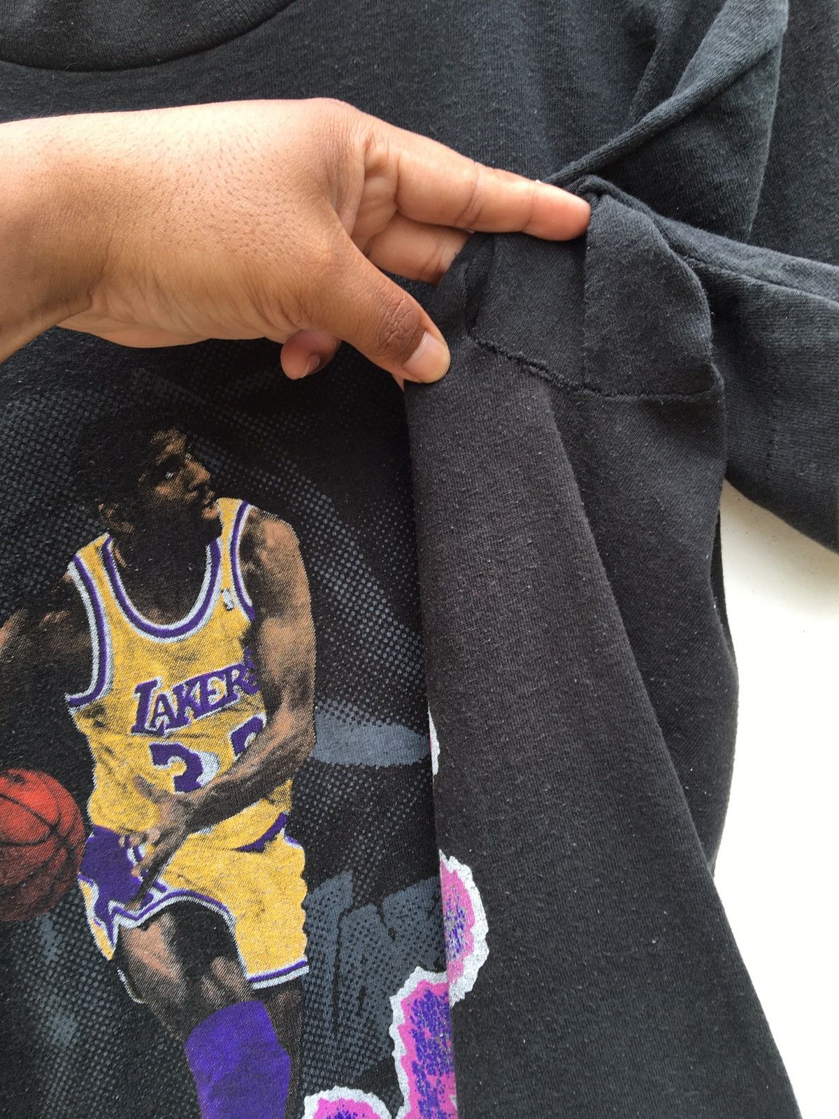 NBA Vintage 90s Los Angeles LAKERS Magic Johnson T-Shirt Size US M / EU 48-50 / 2 - 13 Thumbnail