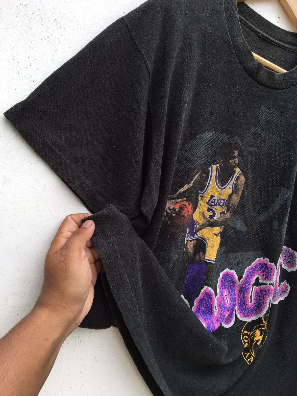 NBA Vintage 90s Los Angeles LAKERS Magic Johnson T-Shirt Size US M / EU 48-50 / 2 - 10 Thumbnail