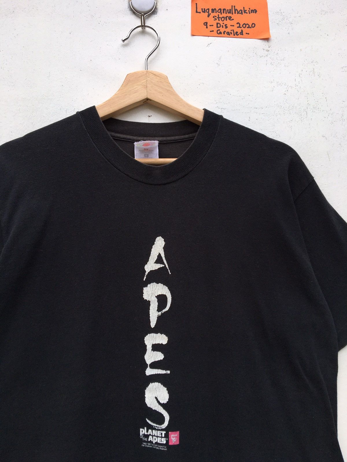 Vintage Rare Vintage Planet of the Apes Spellout Tshirt Size US S / EU 44-46 / 1 - 1 Thumbnail